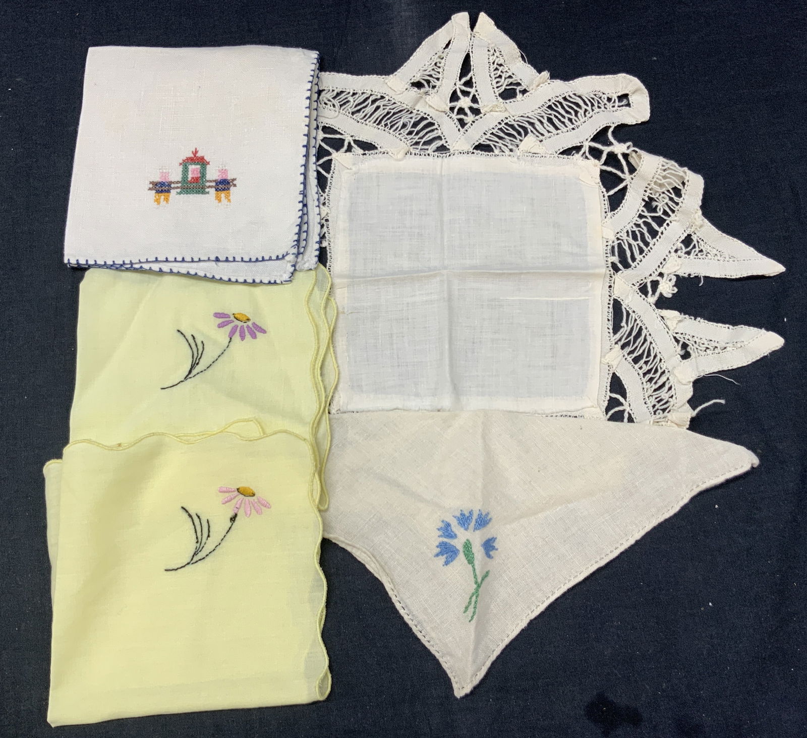 Lot 5 Vtg Embroidered Linens and Handkerchiefs: Lot of 5 vintage linen and handkerchiefs Pair of yellow linens with embroidered flowers. 1 handkerchief with embroidered palanquin on corner. 1 off white embroidered handkerchief and 1 hand crafted do