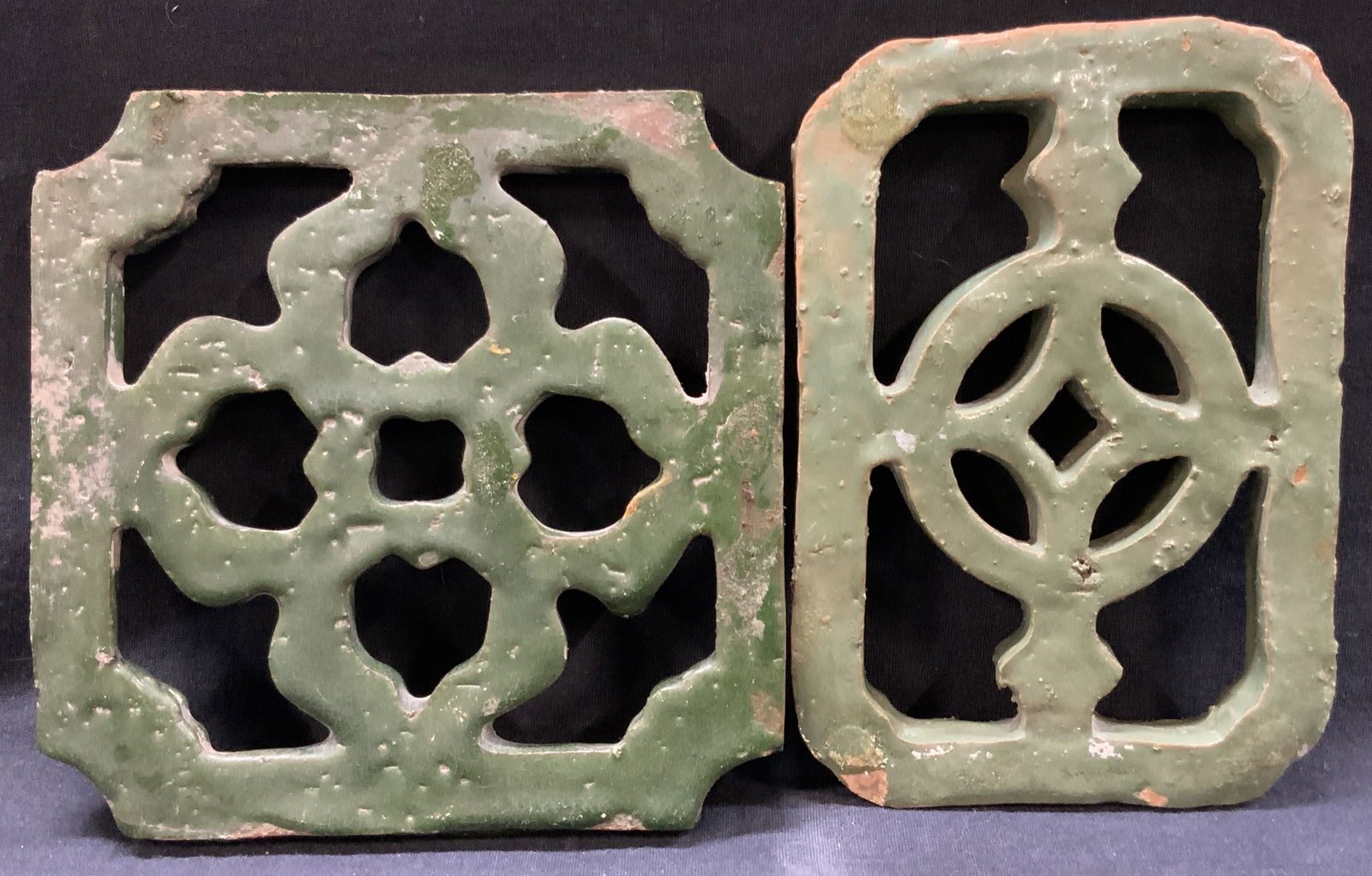 Lot 2 Vtg Ceramic Craft Tiles (1 of 7)