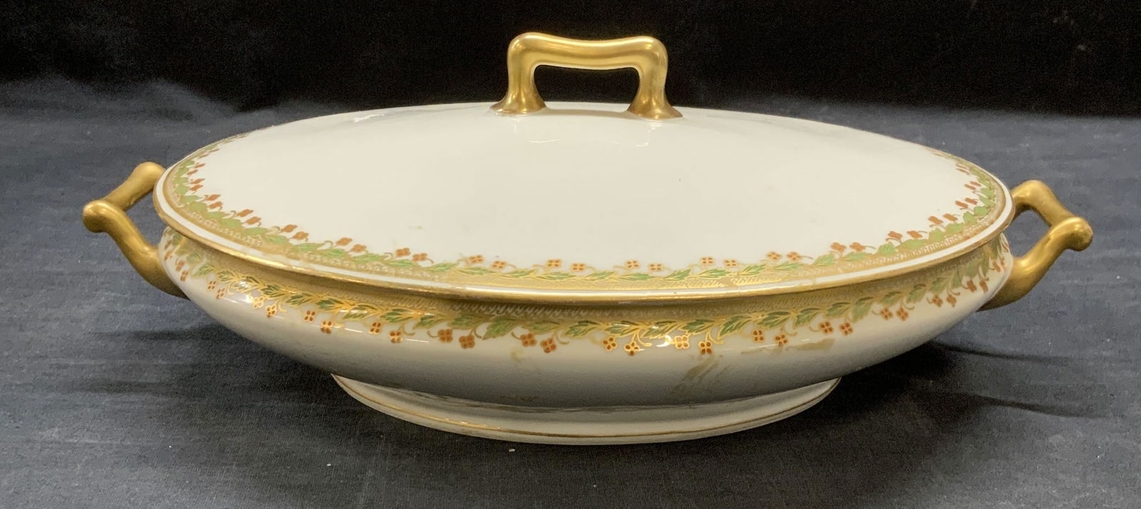 Vntg HAVILAND Limoges Gilt Porcelain Tureen France (1 of 6)