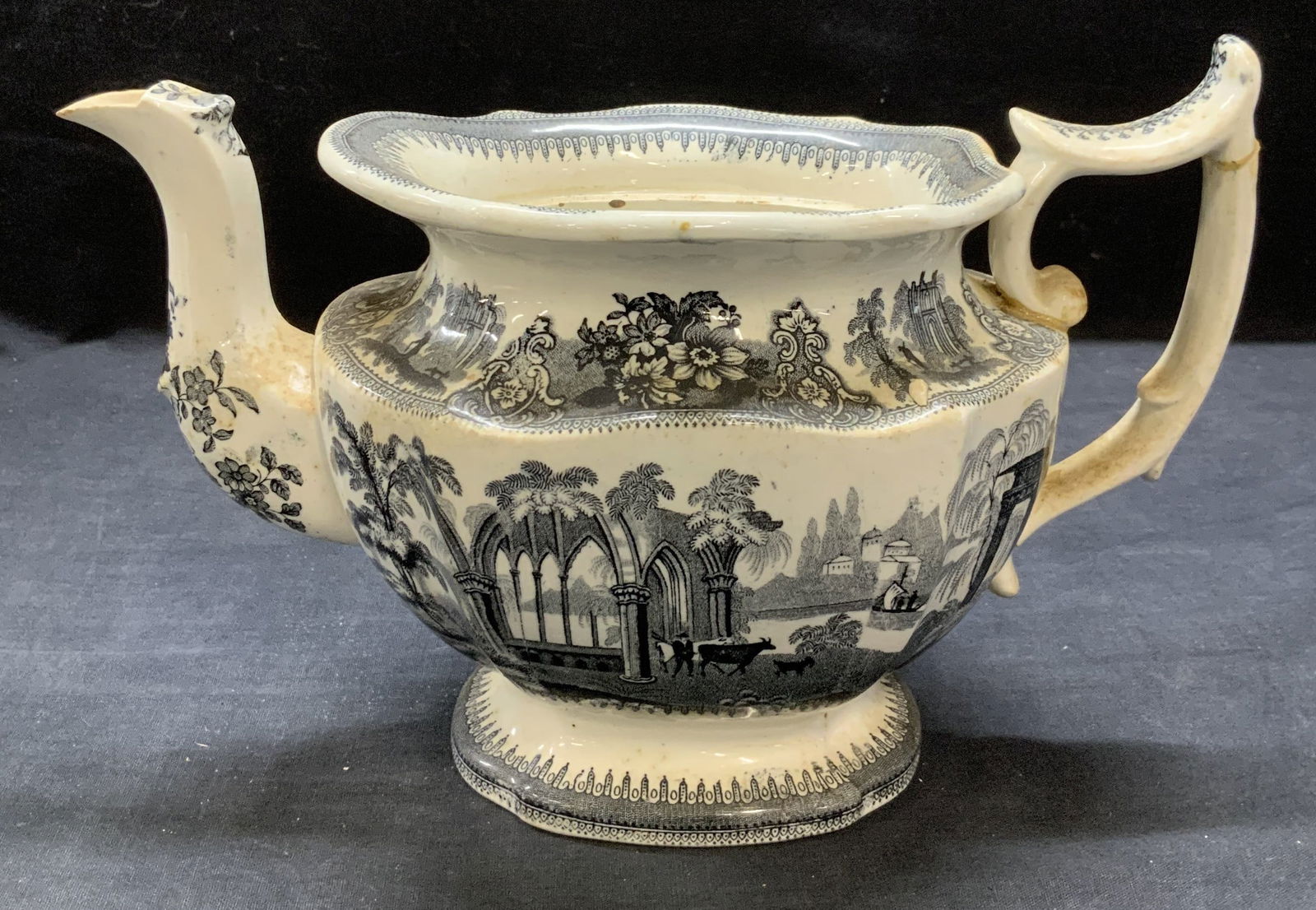 Antique Davenport Ruins Ceramic Teapot (1 of 7)