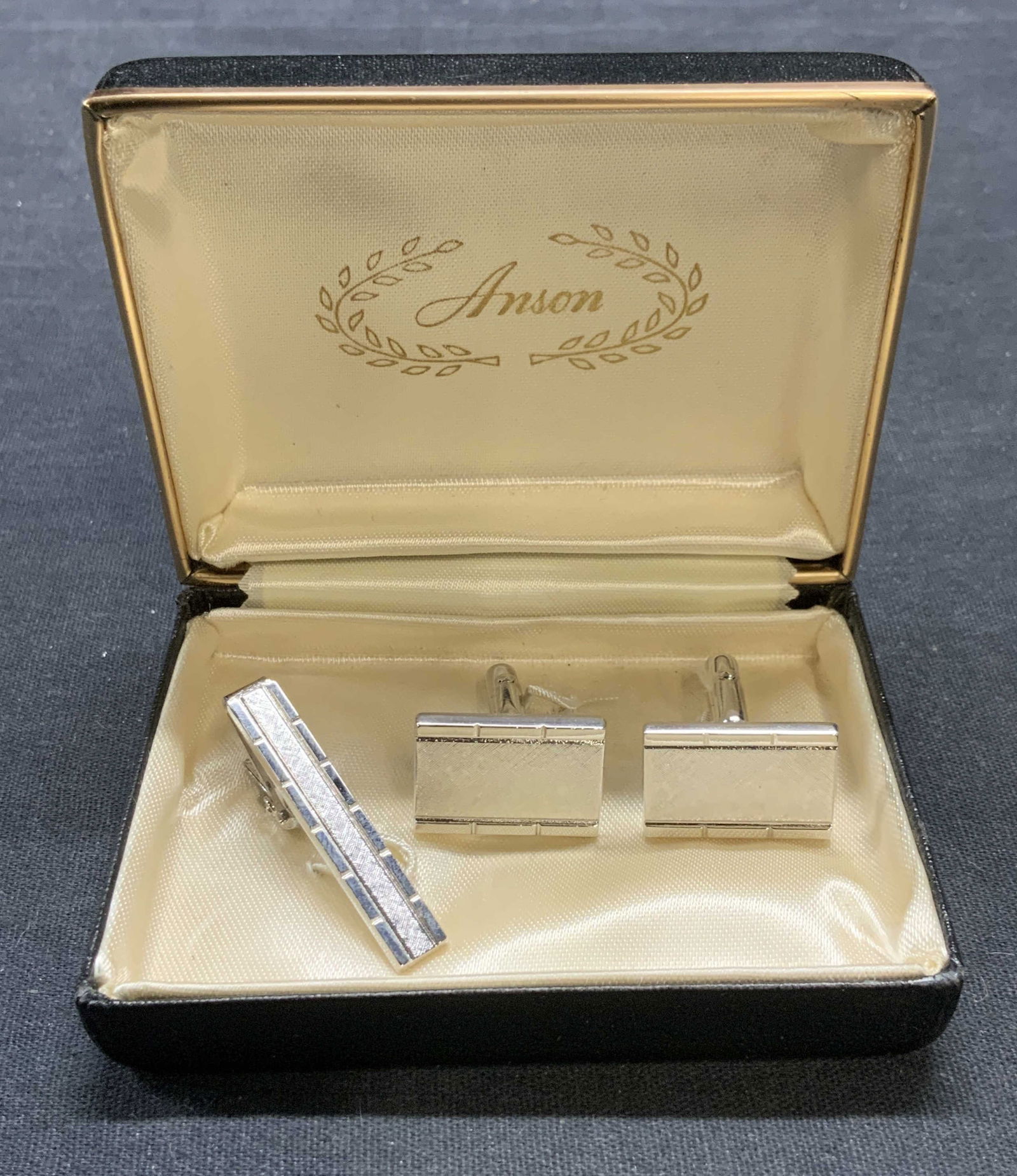 Vntg Anson Silver Tn Tie Clip & Cufflinks (1 of 7)