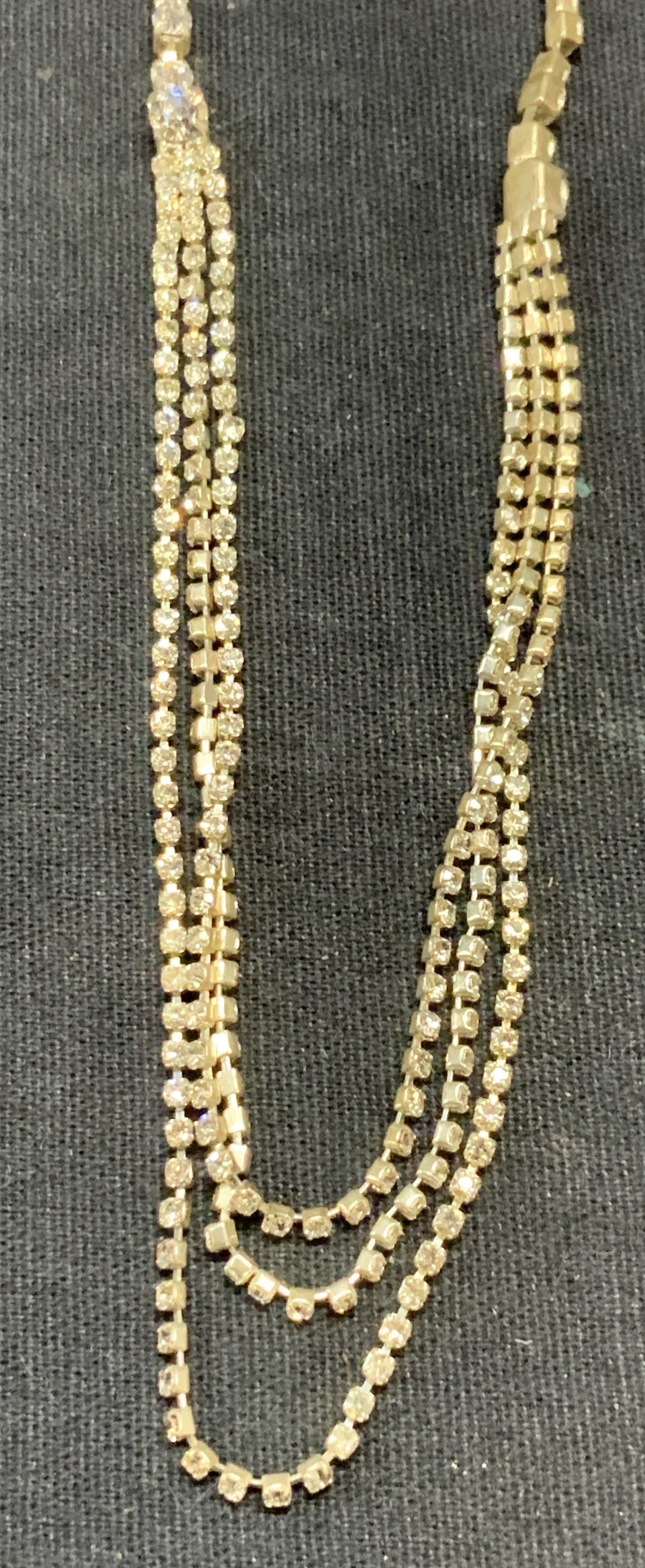 Lot 2 Silver Tn Crystal Necklace & Bracelet (1 of 7)