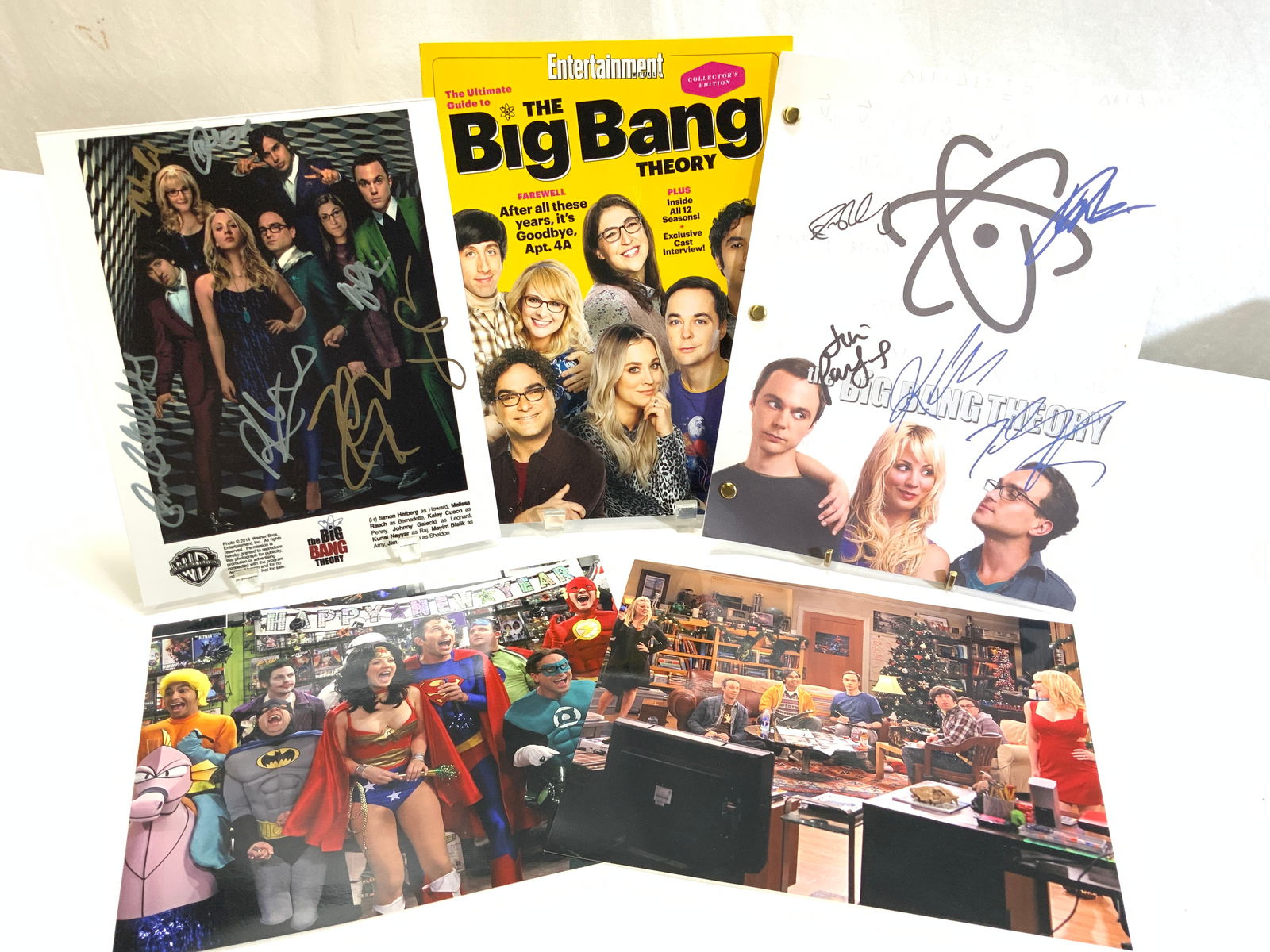 Sgnd Big Bang Theory Pilot Script, Photos, 5 2006+ (1 of 14)