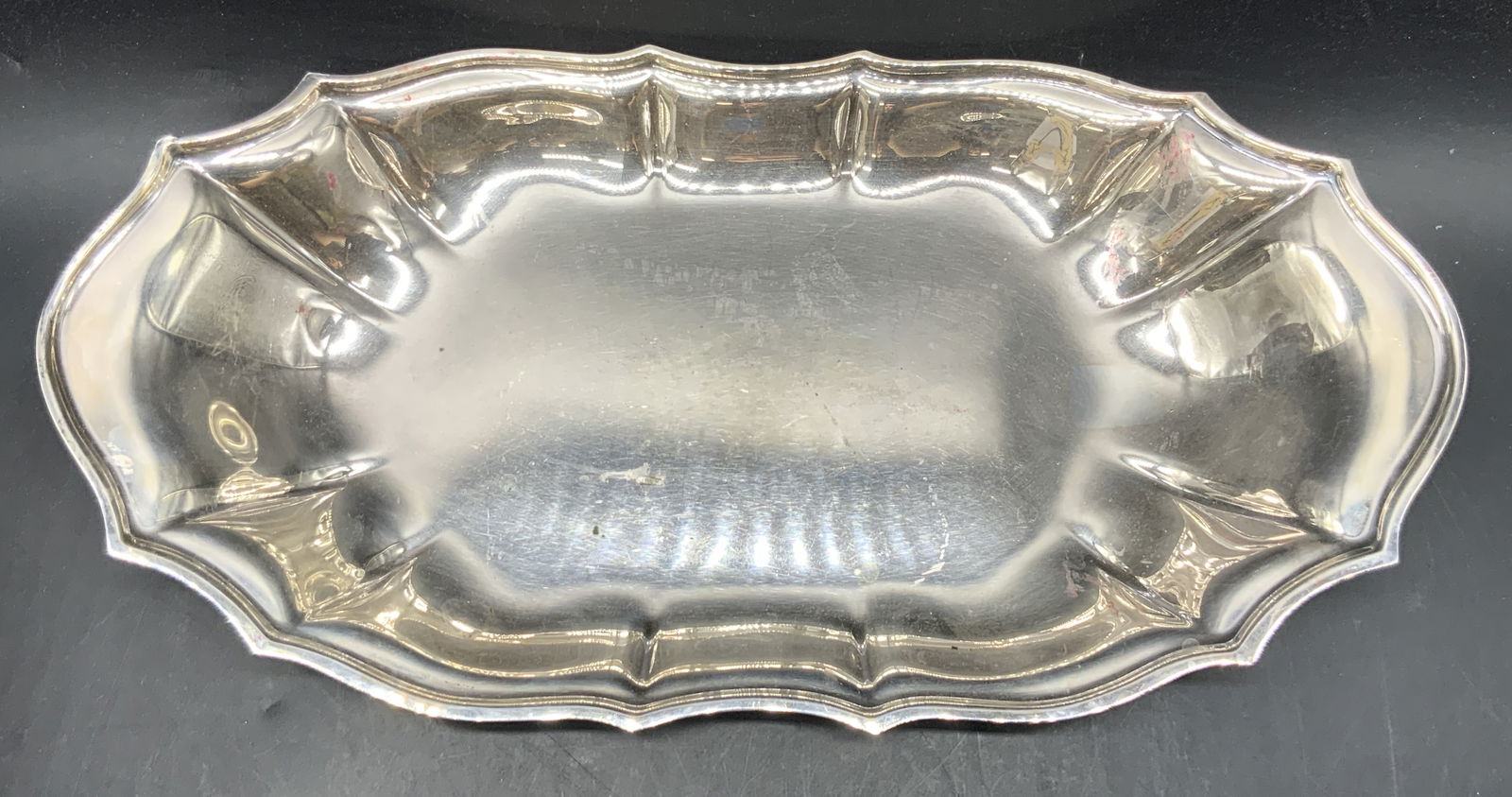 CHIPPENDALE International Silver Co. Plated Tray (1 of 9)