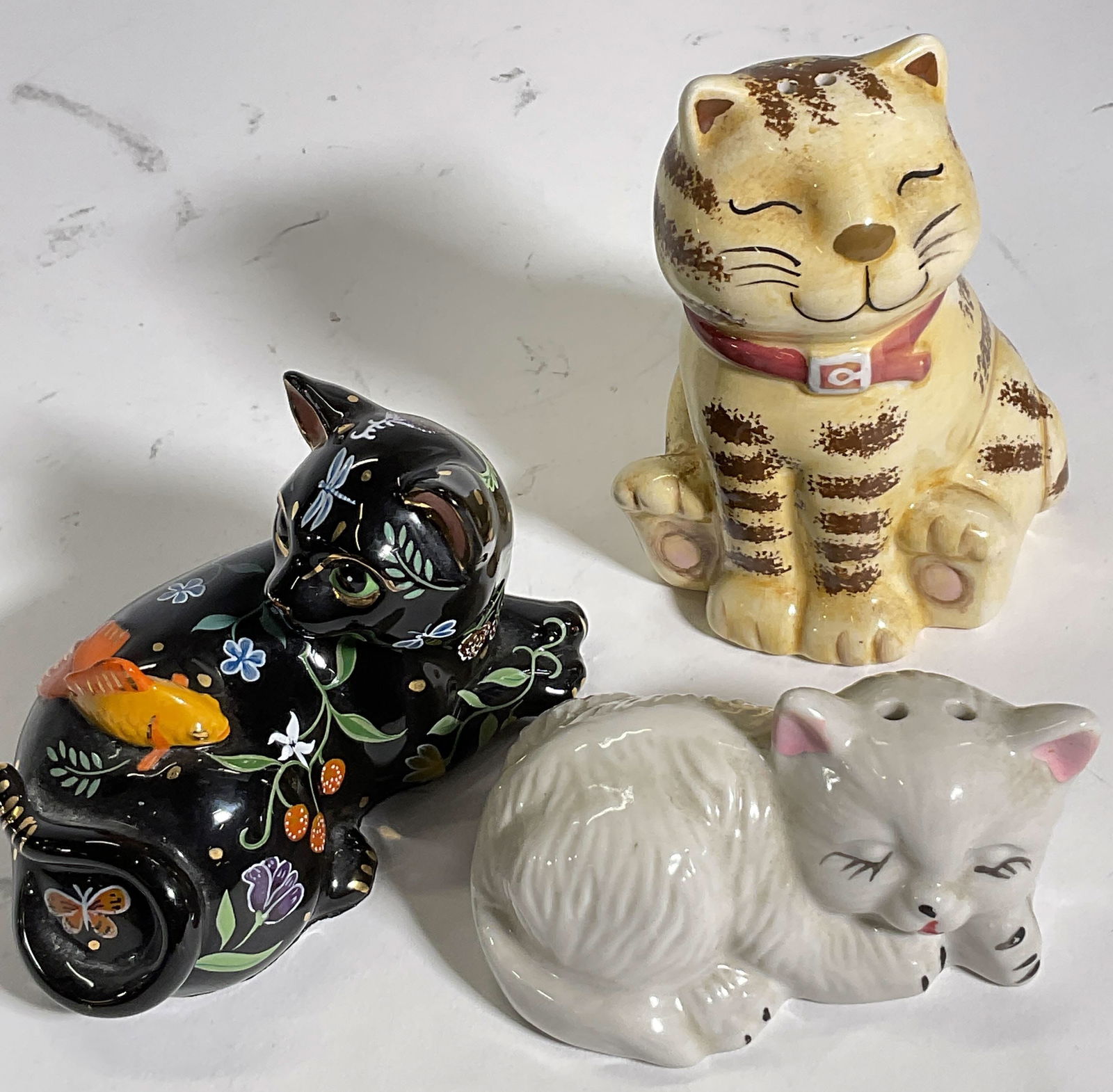 Lot 3 Cat Ceramic Figurals, CKRO (1 of 6)