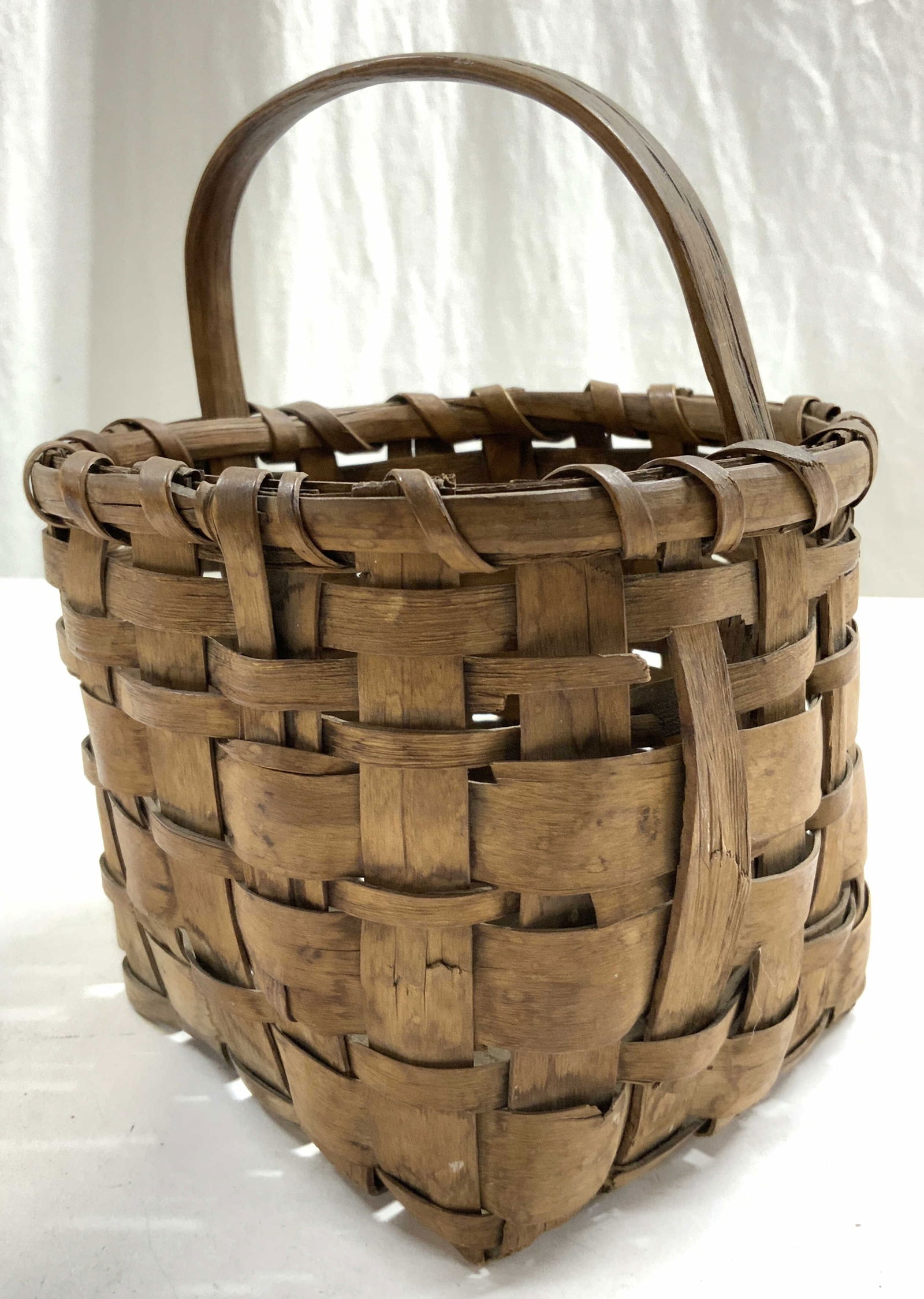 Vintage Woven Rattan Basket W Handle Brown (1 of 6)
