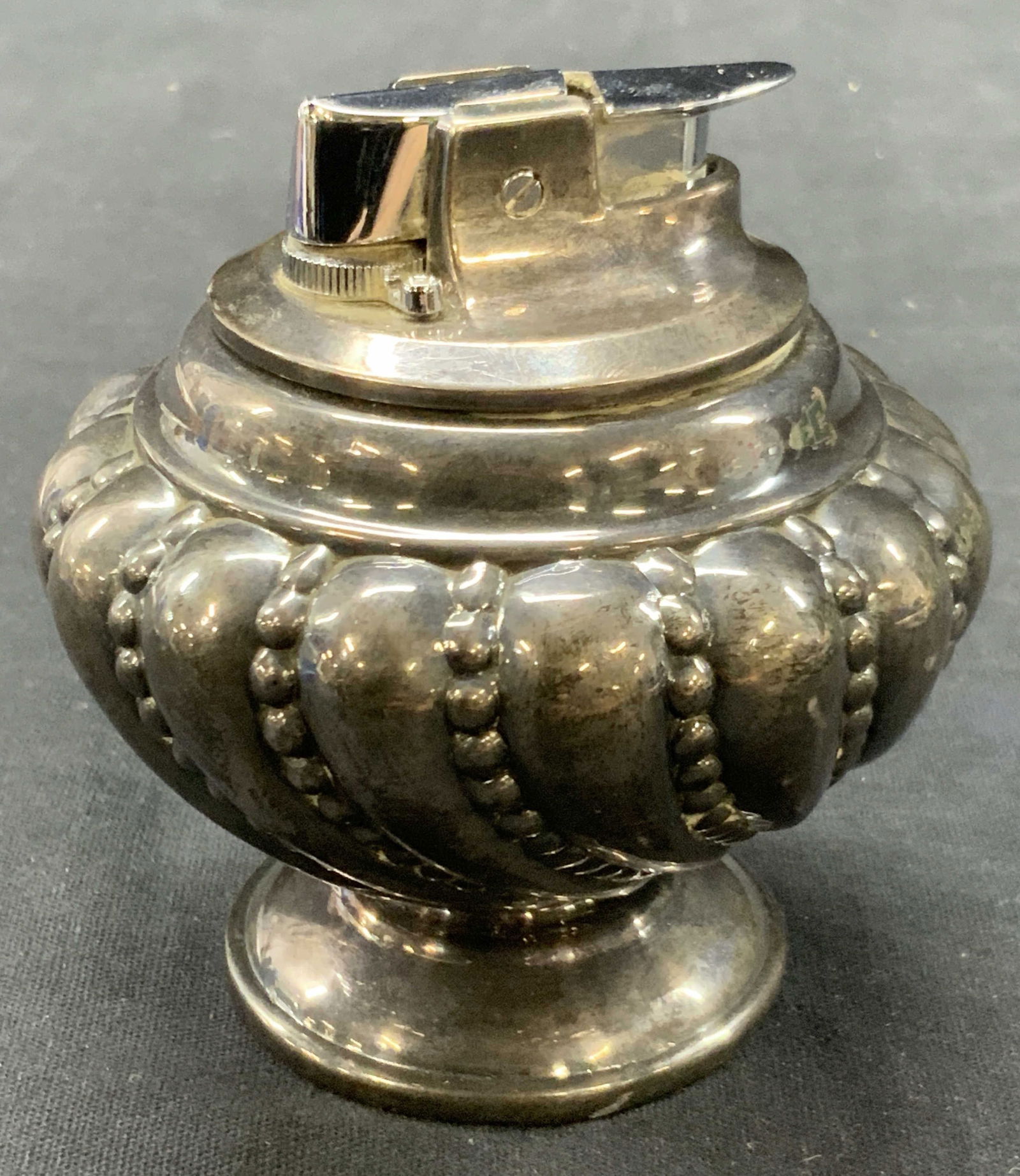 Sterling Silver Ronson Tabletop Lighter (1 of 6)