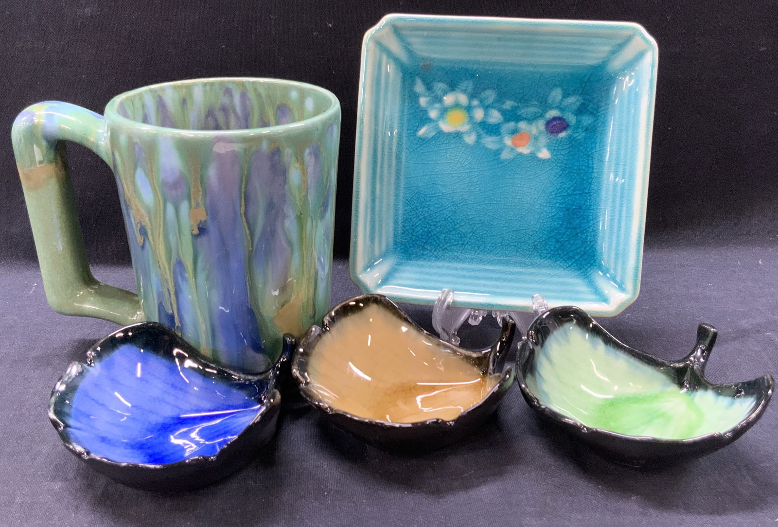 Lot 5 Crafted Ceramic Dishes, Mugs & More (1 of 11)
