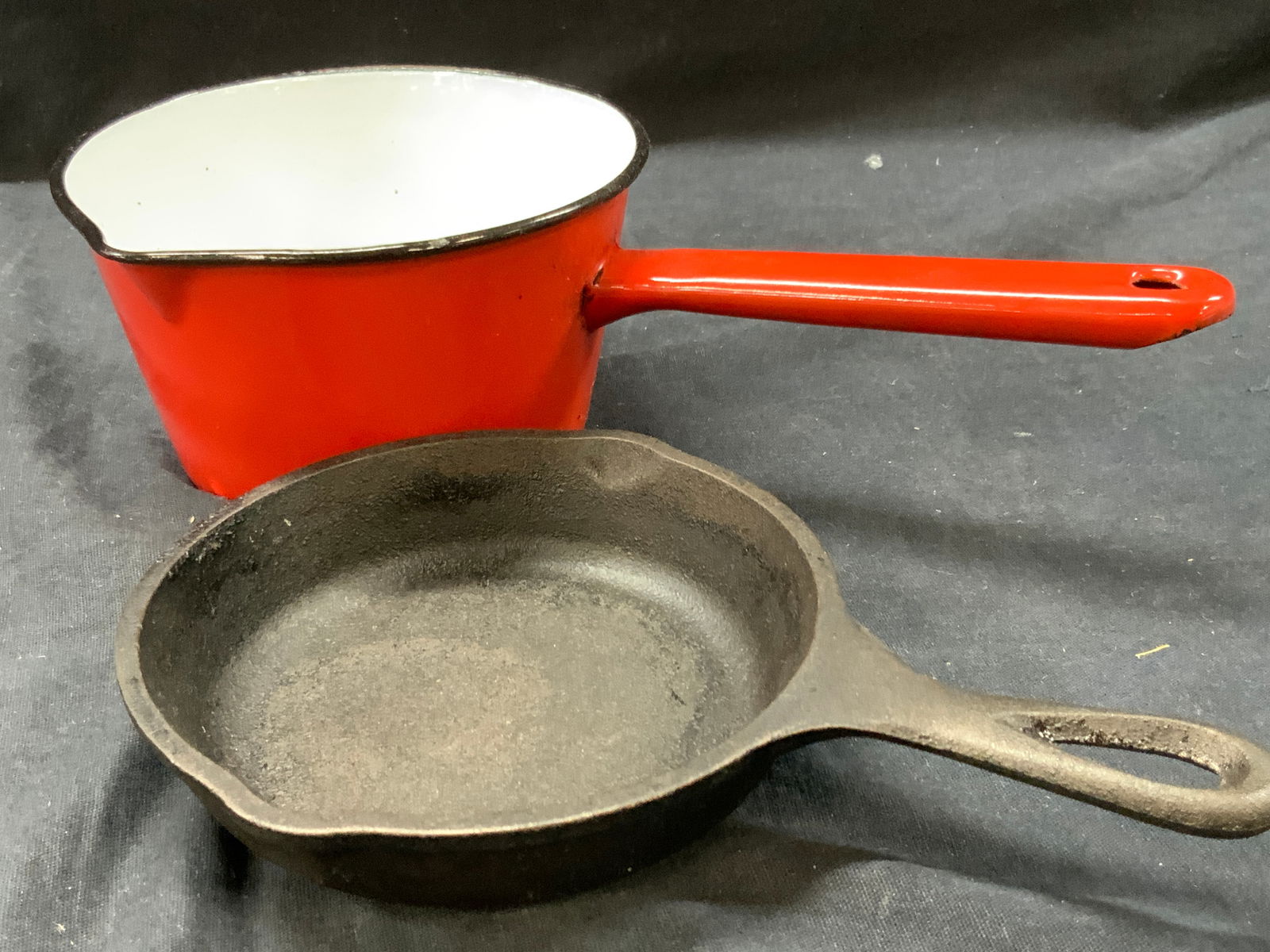 Lot 2 Vntg Enamel & Iron Cookware (1 of 9)
