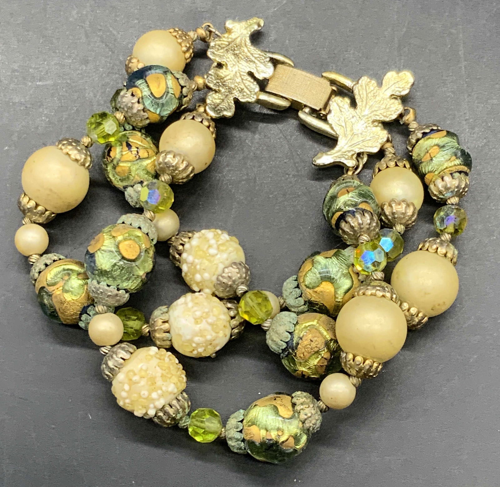 VENDOME Vintage Multicolored Beaded Bracelet (1 of 8)