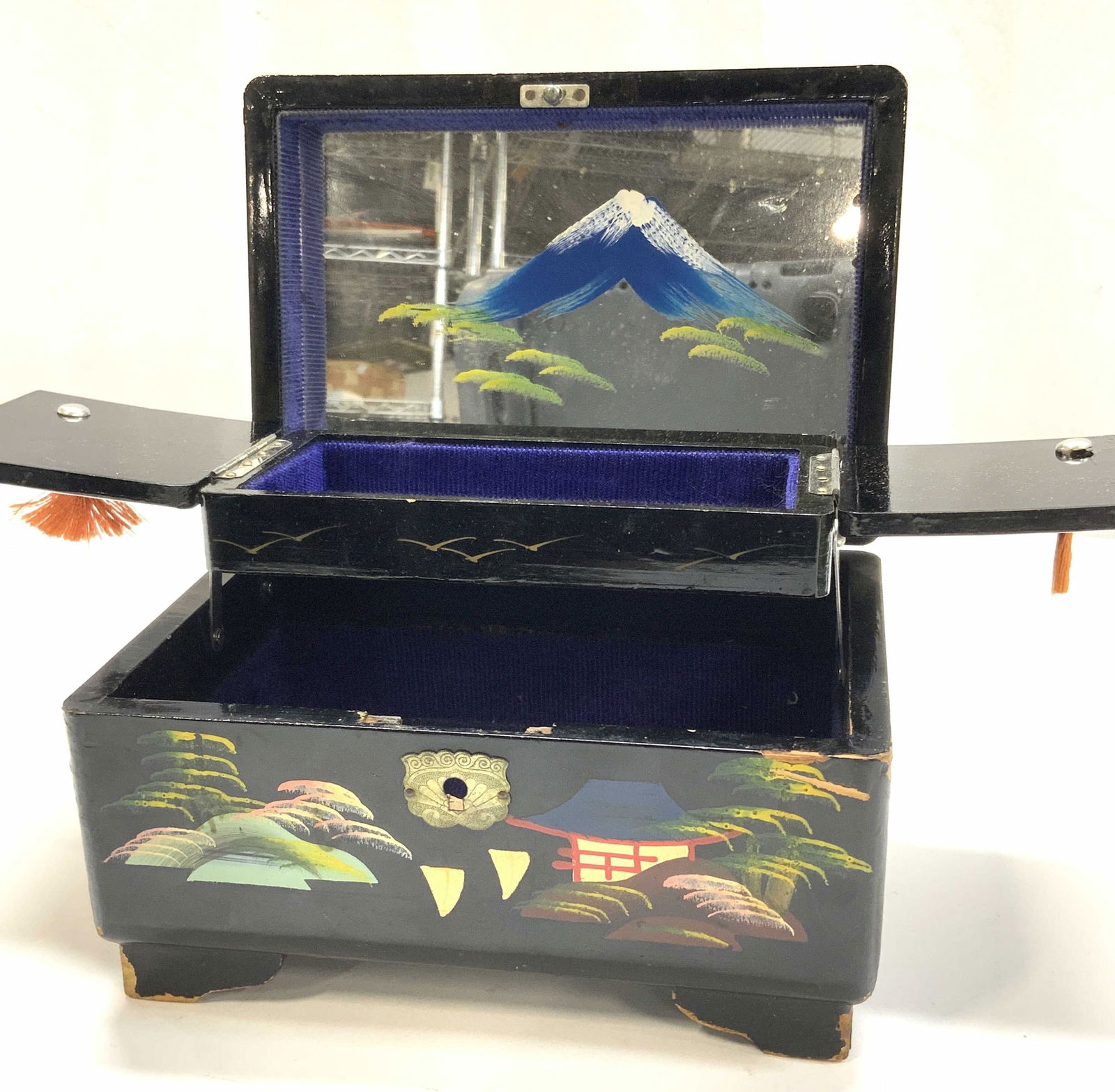 Hand Painted Lacquered Wood Asian Jewelry Box (1 of 8)