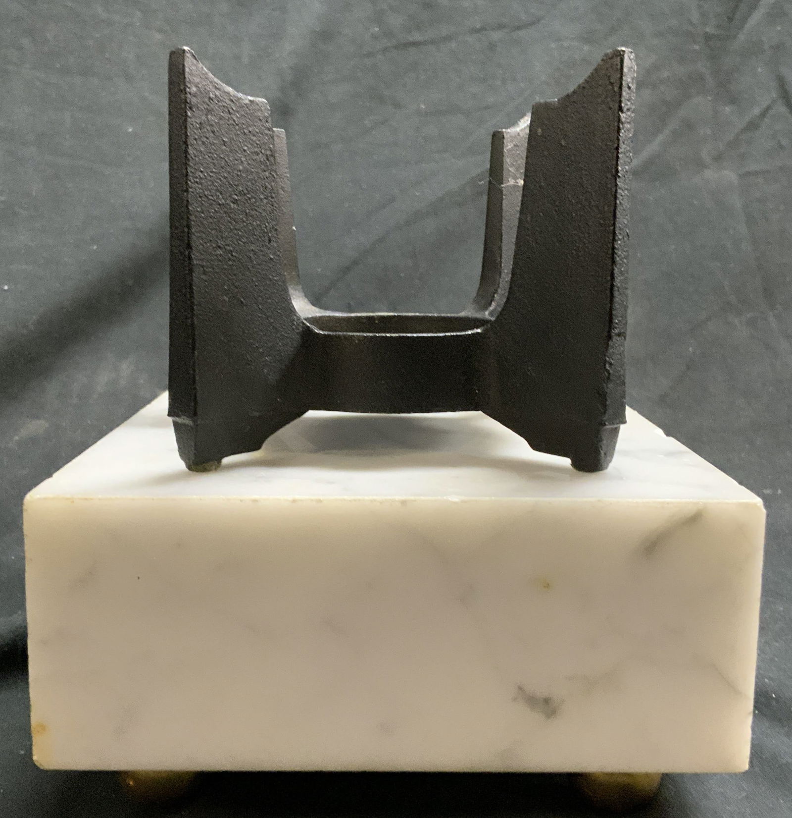 Lot 2 Footed Marble & Cast Iron Stands (1 of 6)