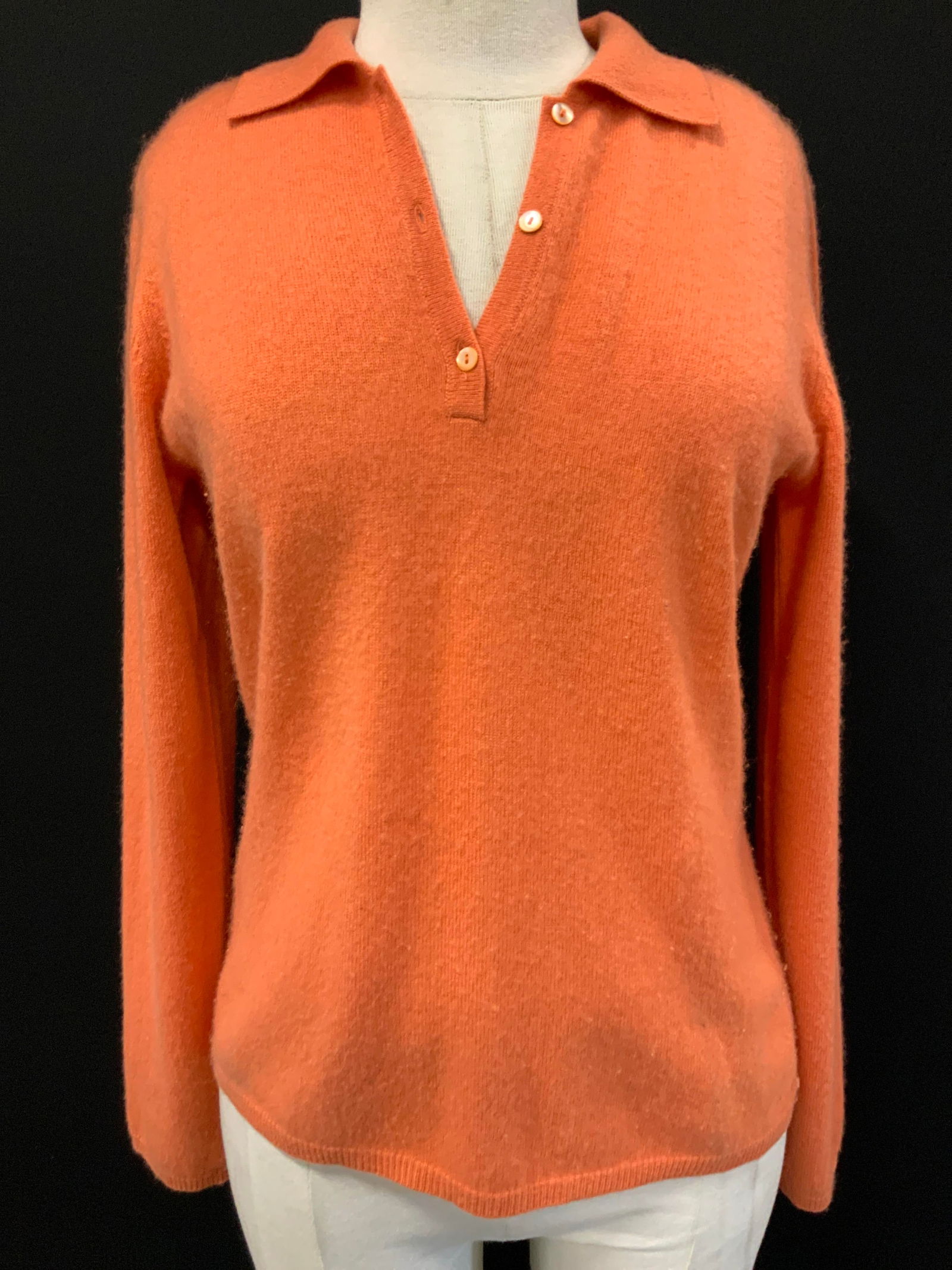 Neiman Marcus Cashmere V Neck Sweater (1 of 8)