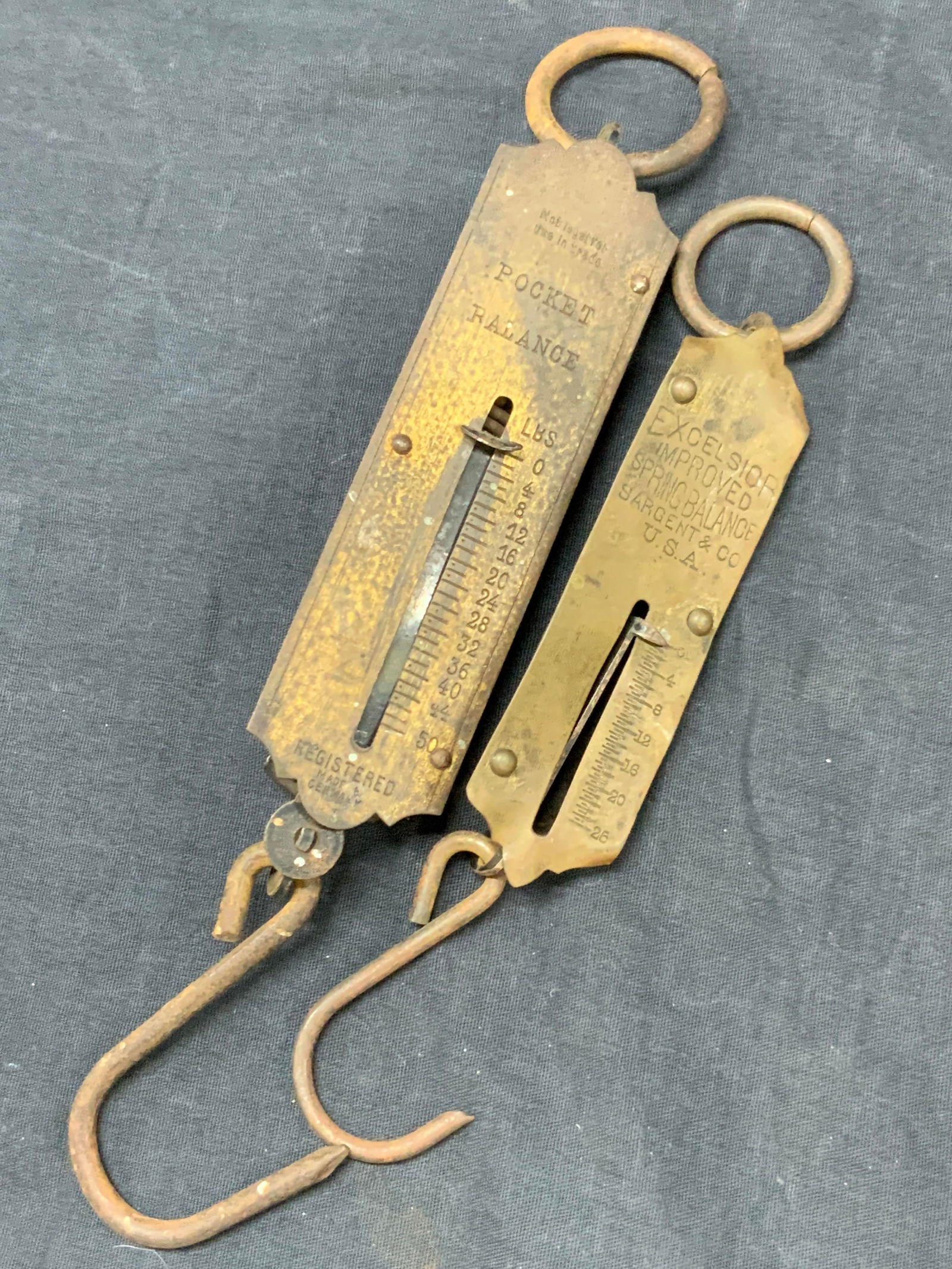 Lot 2 Vntg Brass & Iron Spring Balance Scales (1 of 9)