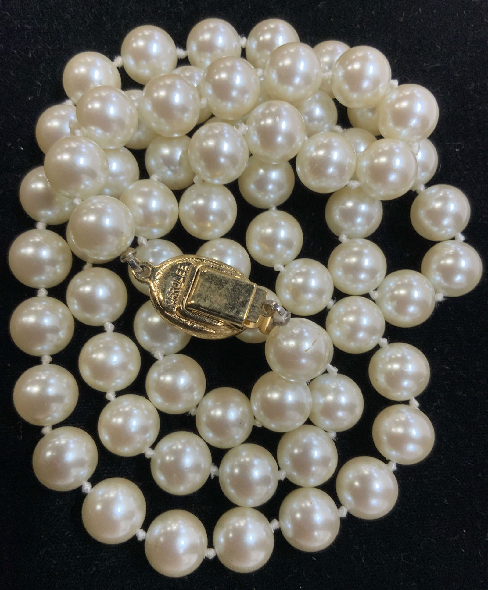 Carolee Glass Pearl Beaded Necklace (1 of 6)