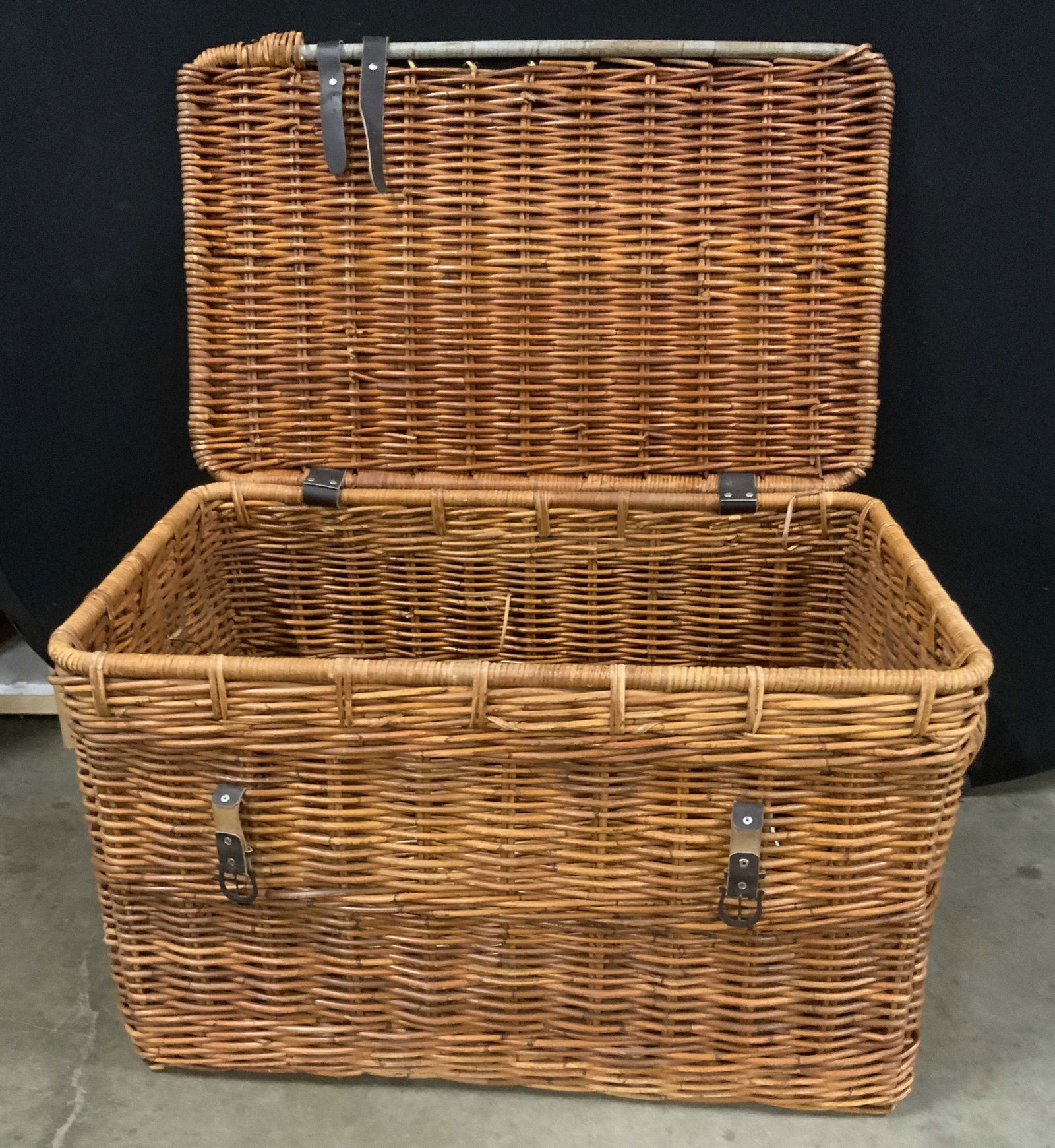 Woven Storage Basket W/ Leather Straps (1 of 10)