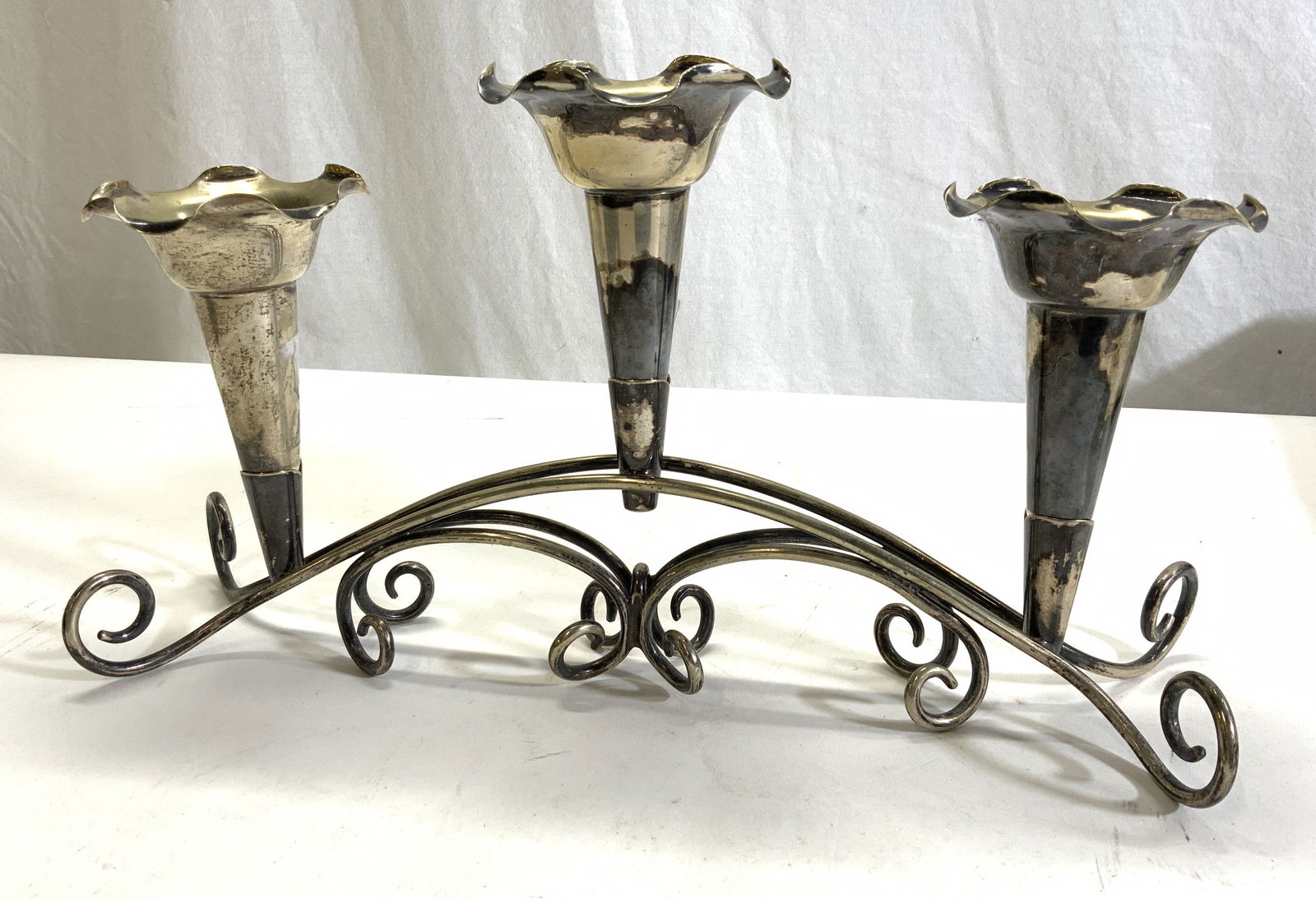 Silver Plate 4 Pc Art Nouveau Epergne (1 of 7)