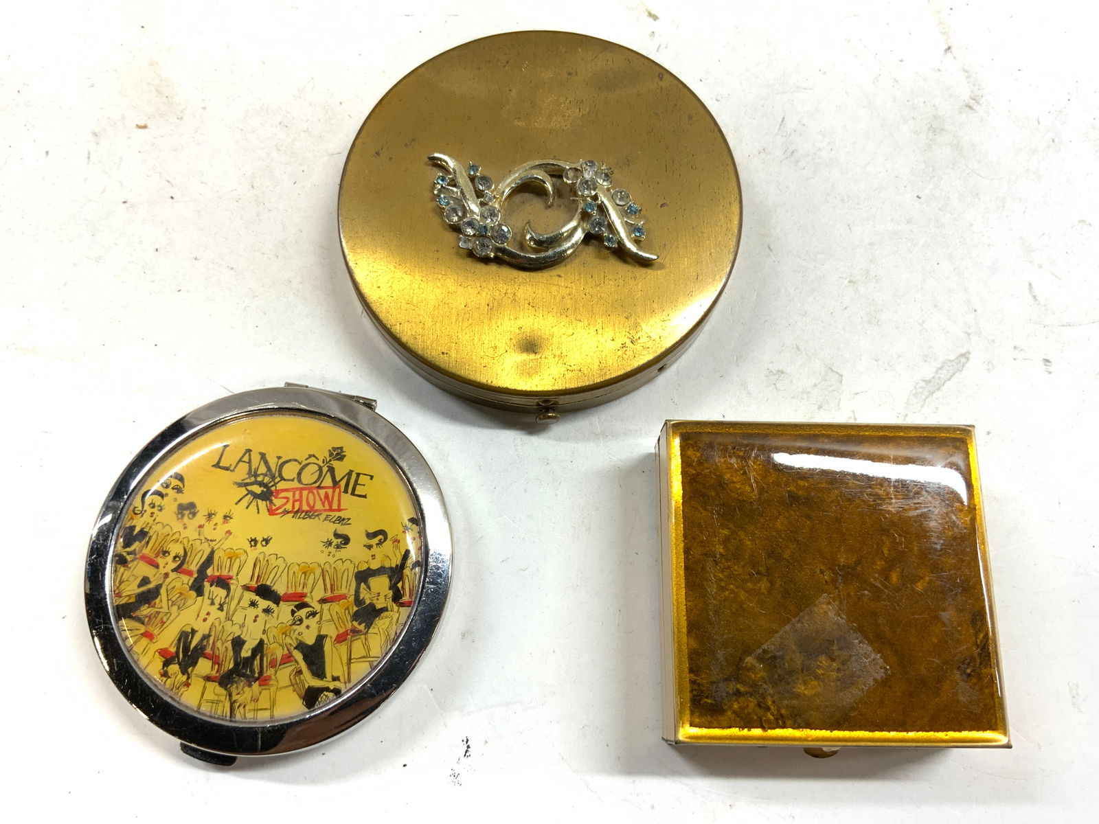Lot 3 Folding Metal Pocket Makeup Mirrors (1 of 8)