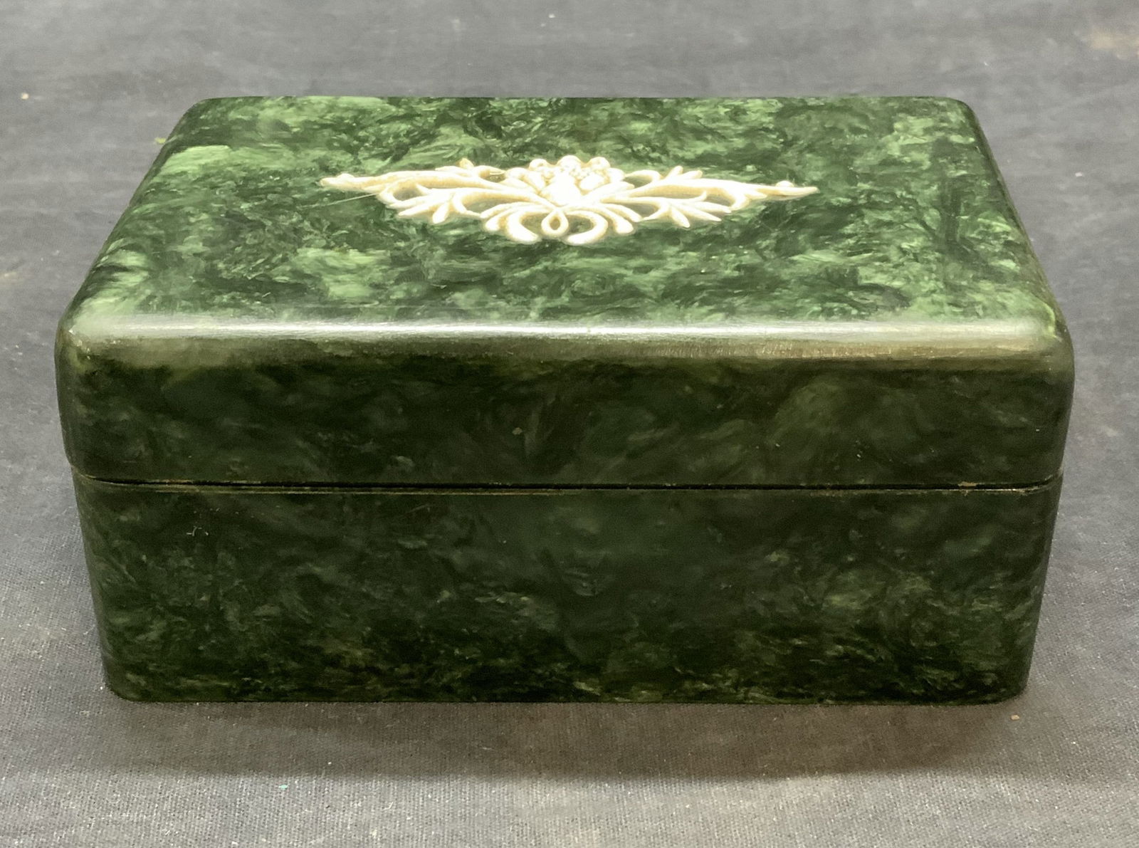 Vintage Green Lacquered Wood Box (1 of 6)