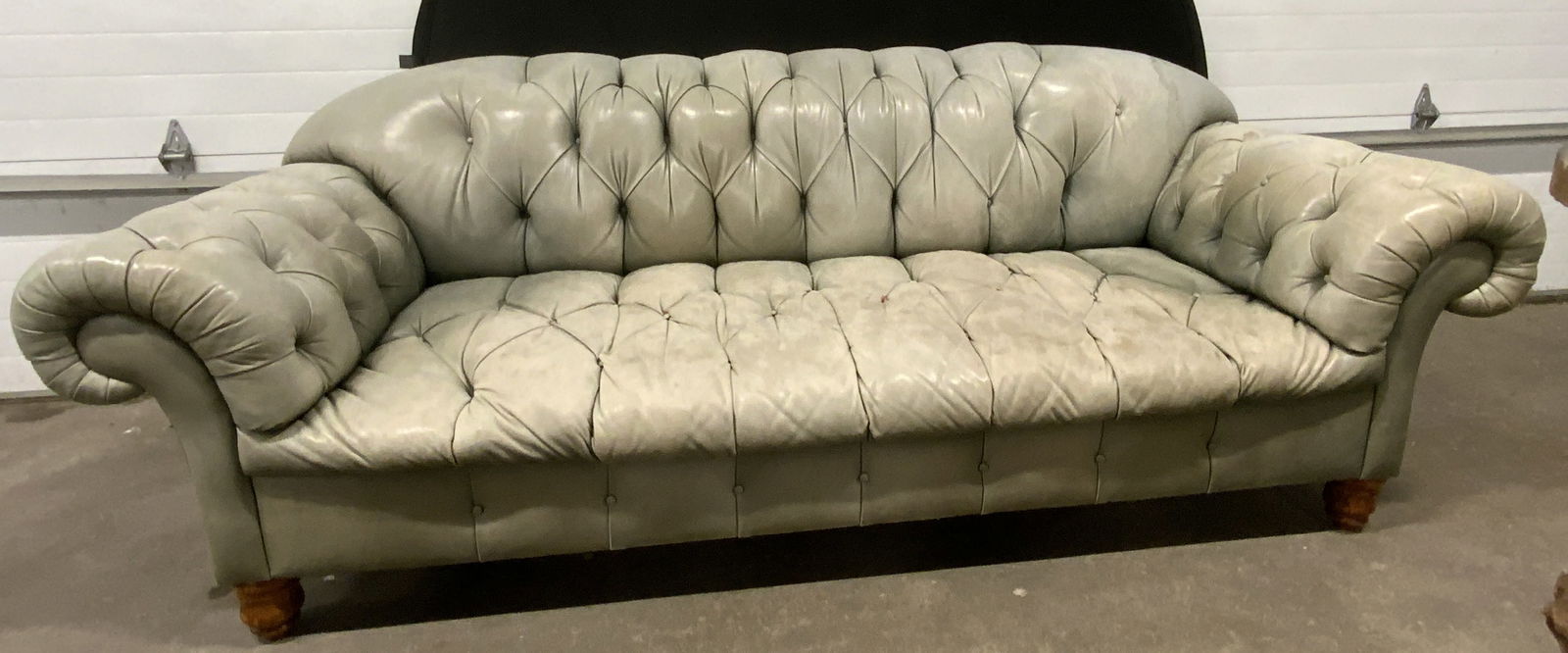 DIAMOND & BARATTA Custom Leather Chesterfield Sofa (1 of 14)