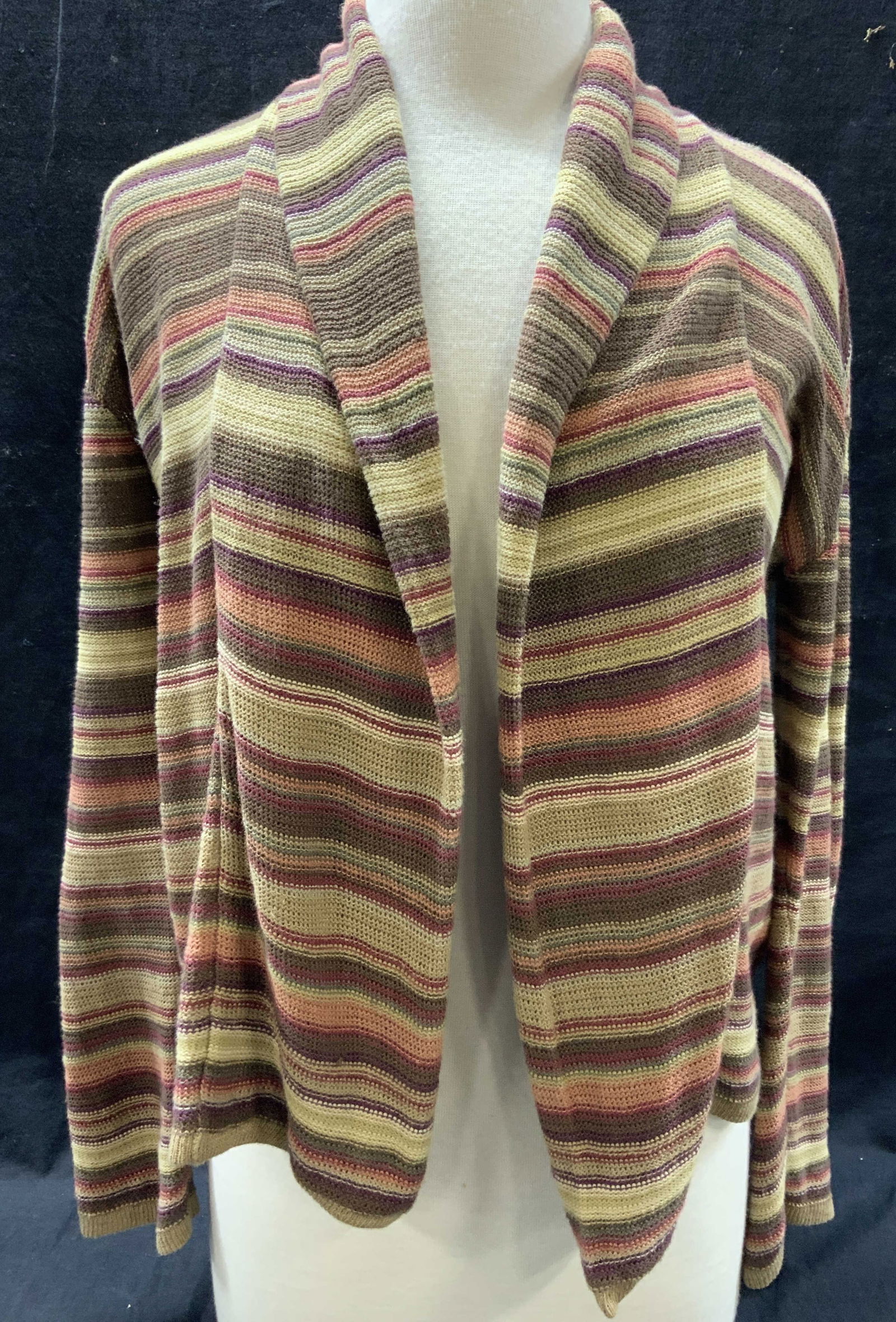 Ralph Lauren Jeans, Cotton & Linen Cardigan: Lauren jeans company, Ralph Lauren size extra small stripe linen and cotton blend cardigan with folding collar. Sleeves measure 17 inches , torso measures 21 inches down and 18 inches across. Minor we