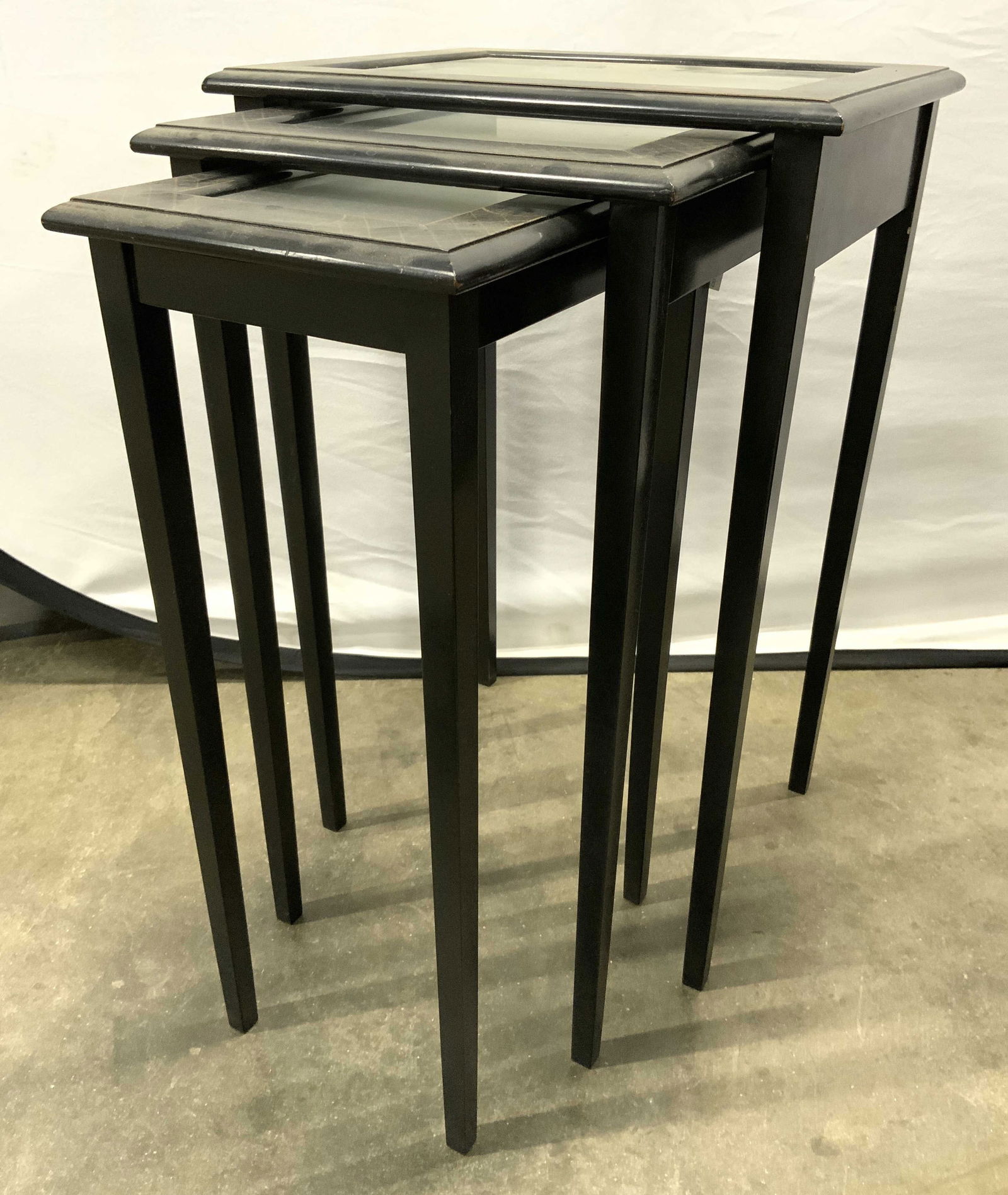 Set 3 Asian Lacquered Nesting Tables (1 of 7)