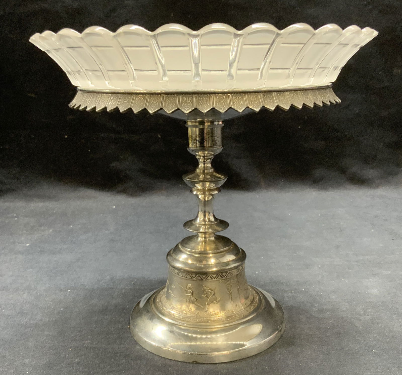 Reed & Barton Silver Plate Tazza w Glass Insert (1 of 9)