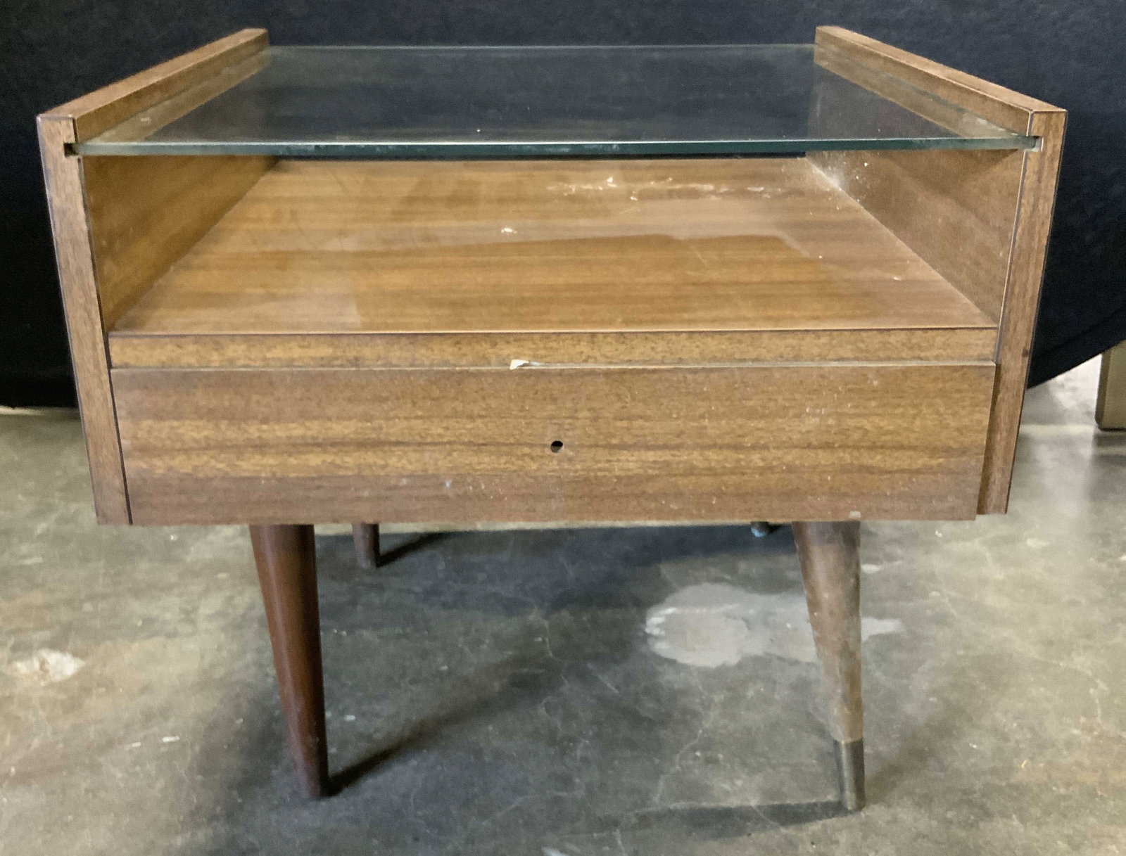 Vintage Mid Century Modern Glass Topped Side Table (1 of 8)