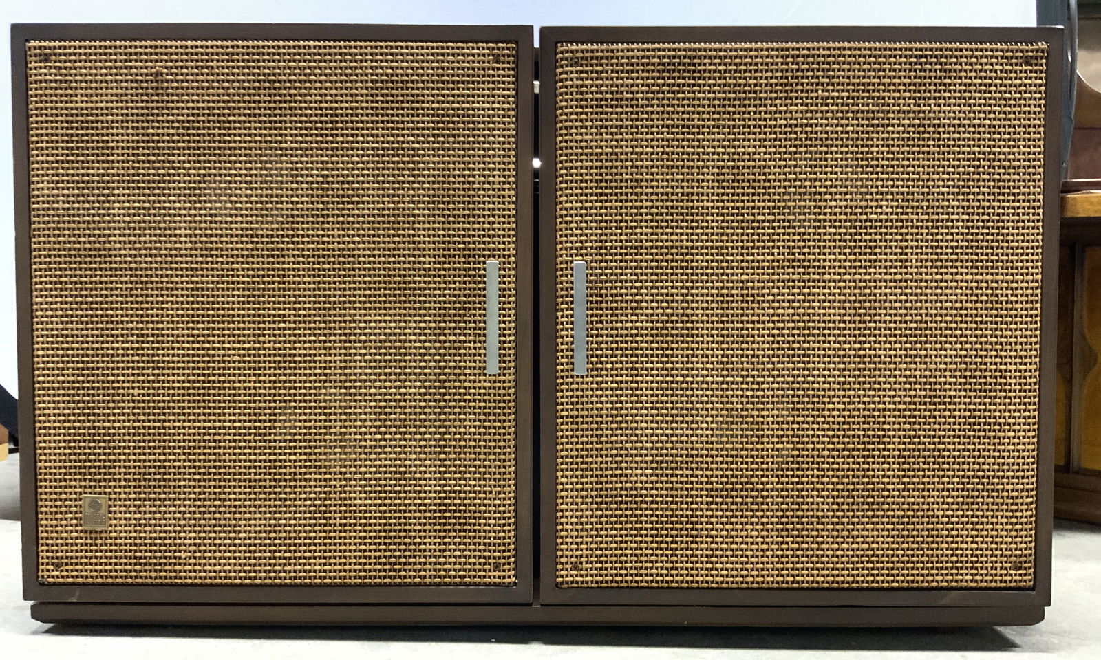 GENERAL ELECTRIC MCM ELECTRIC STEREOPHONIC RADIO (1 of 9)