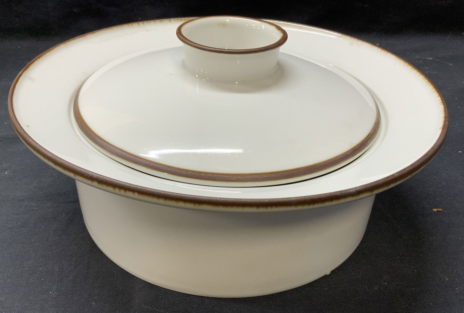 Mid Century DASNK Stoneware Casserole, Norway (1 of 6)