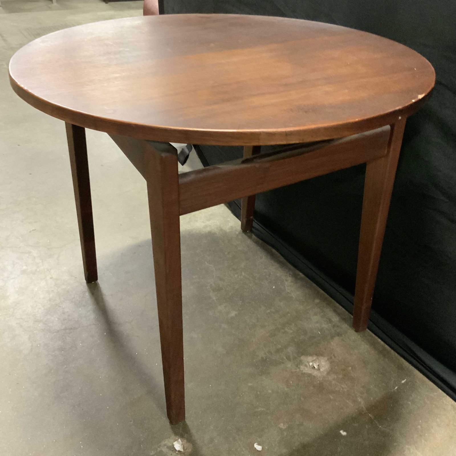 JENS RISOM DESIGN Danish Mid Century Side Table (1 of 11)