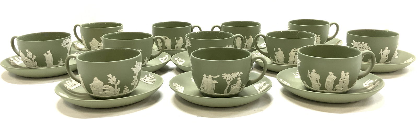 WEDGWOOD Porcelain Cup & Saucer Set 24, England (1 of 9)