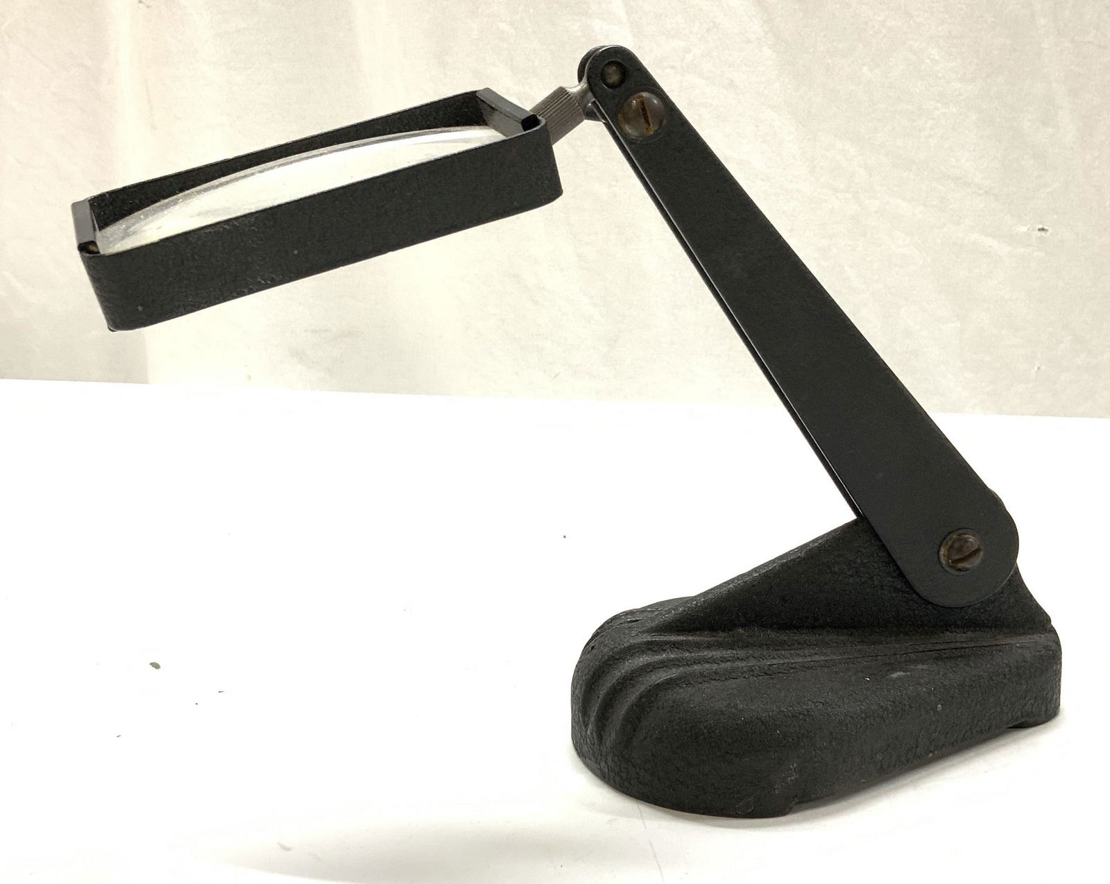 B&L Cast Iron Tabletop Magnifying Glass (1 of 7)