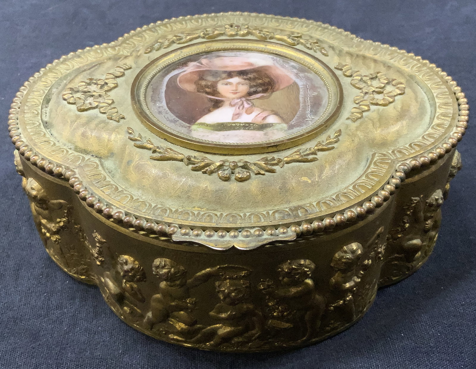 Gilt Bronze French Jewelry Box w Female Cameo (1 of 14)