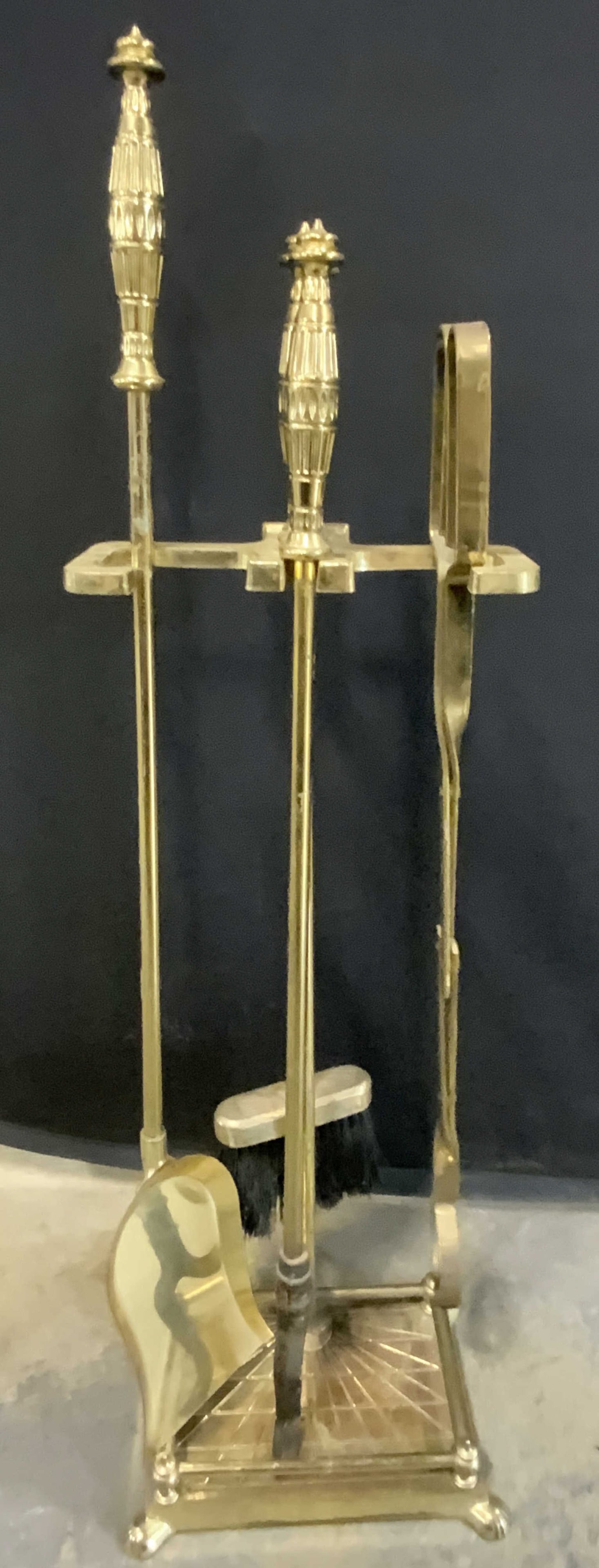 Lot 5 Vintage Brass Fireplace Tools W/ Stand (1 of 7)