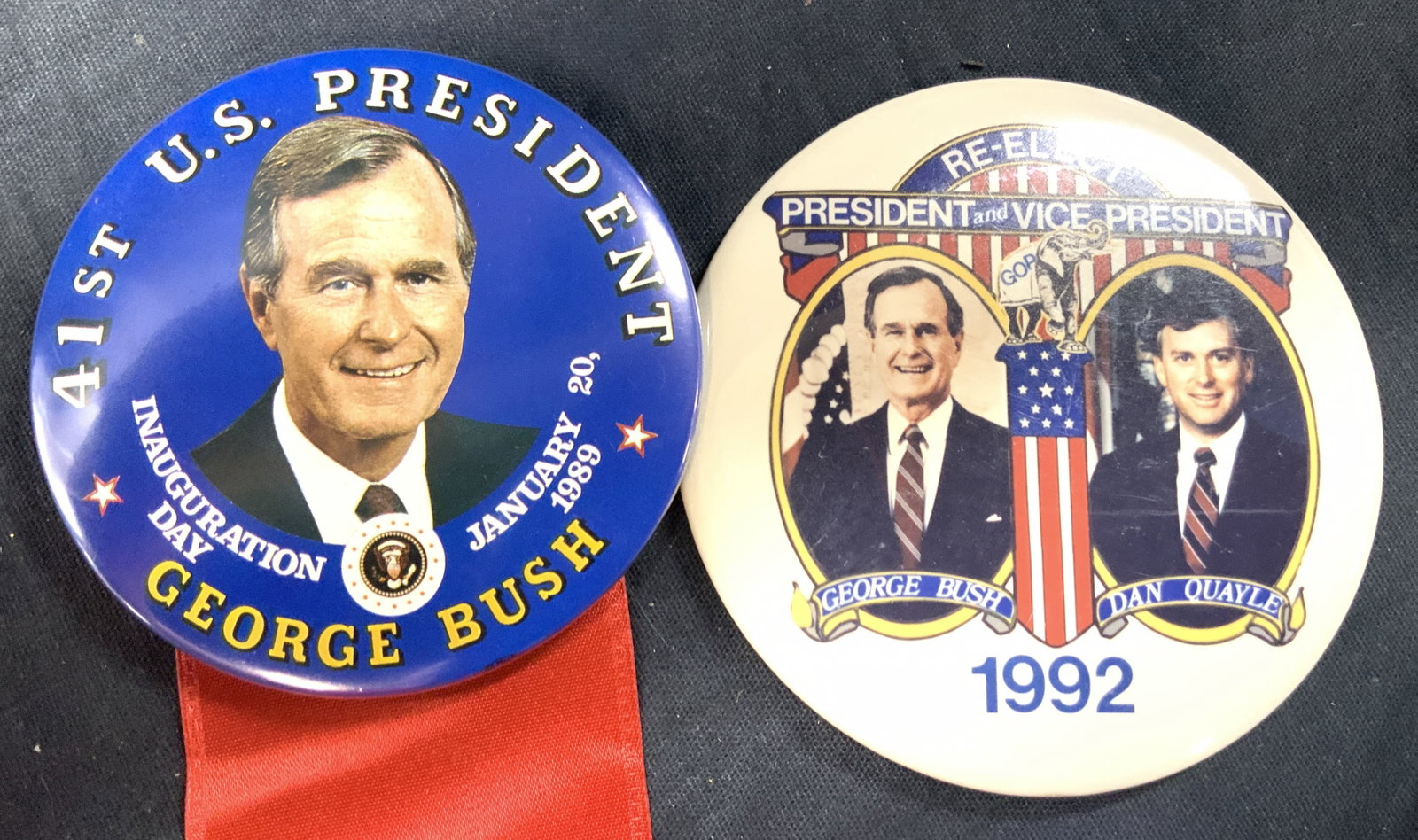 Lot 3 Vntg George Bush Collect Inaugural Pins +: c. 1989/1992 vintage button campaign pins for President George Bush and VP Dan Quayle. Largest button pin measures 3.5 in. This is a re- elect political campaign pin. Other items are Inauguration 41st