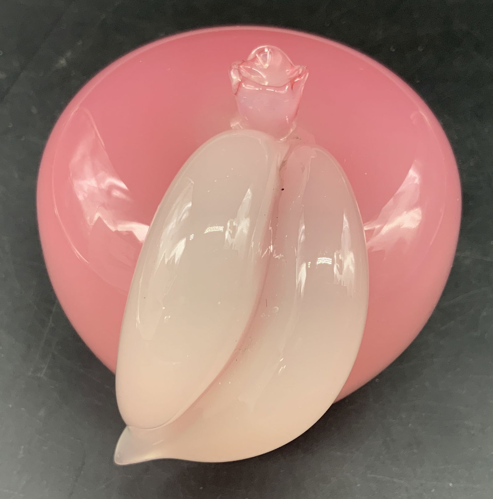 Murano Opaline Blown Glass Apple Paperweight ITALY (1 of 11)