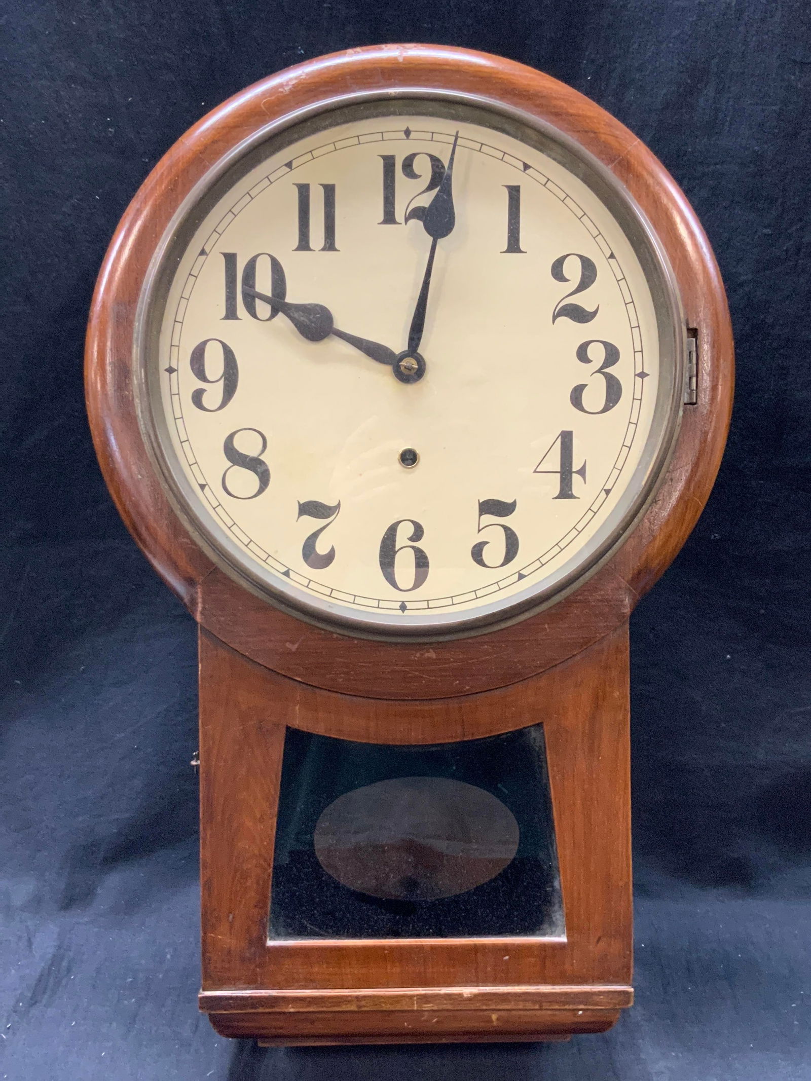 Wooden Wall Regulator Clock w Pendulum (1 of 20)