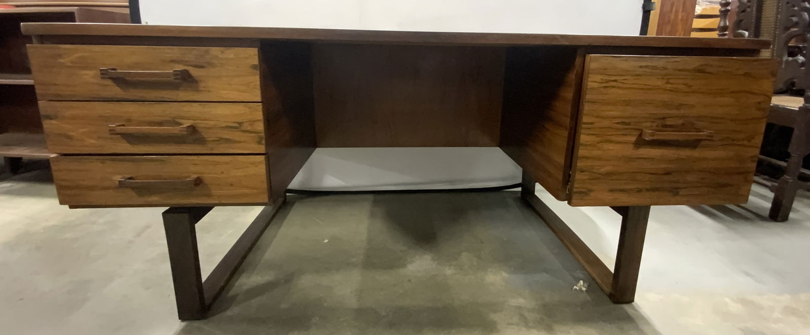 DYRLUND FURNITURE Wooden MCM Desk DENMARK (1 of 10)