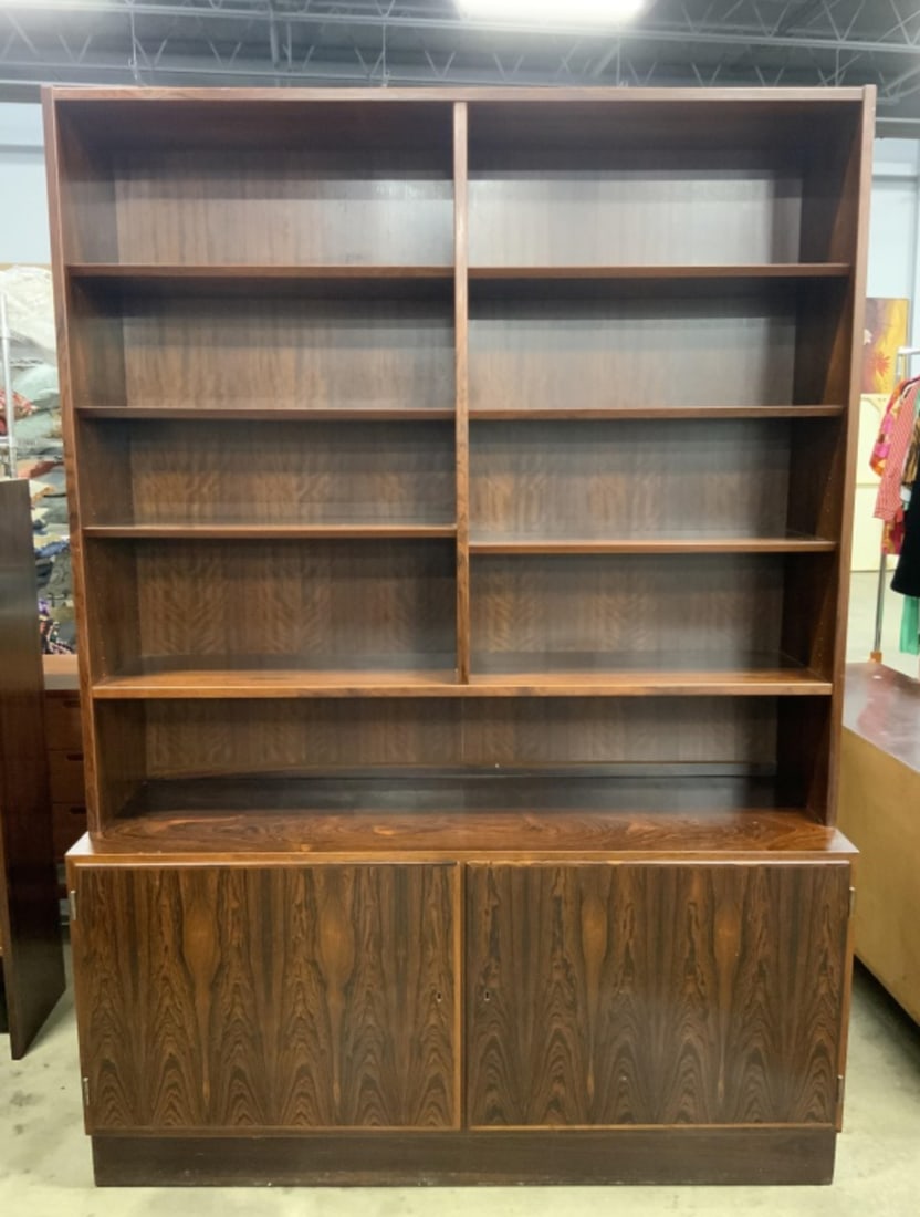 MCM 6 Shelf Wooden Bookshelf (1 of 8)