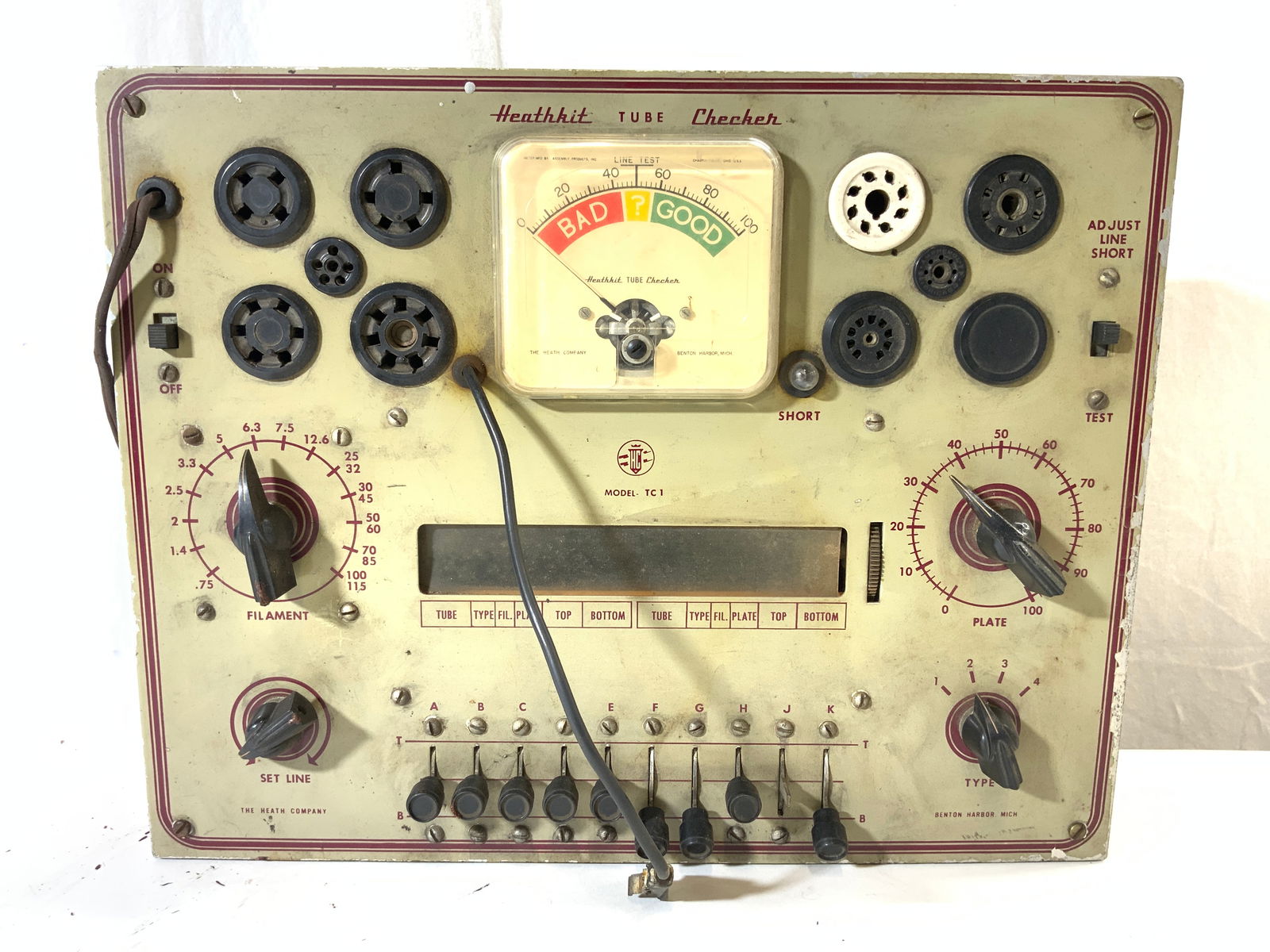 HEATHKIT TUBE CHECKER Model TC 1 (1 of 8)
