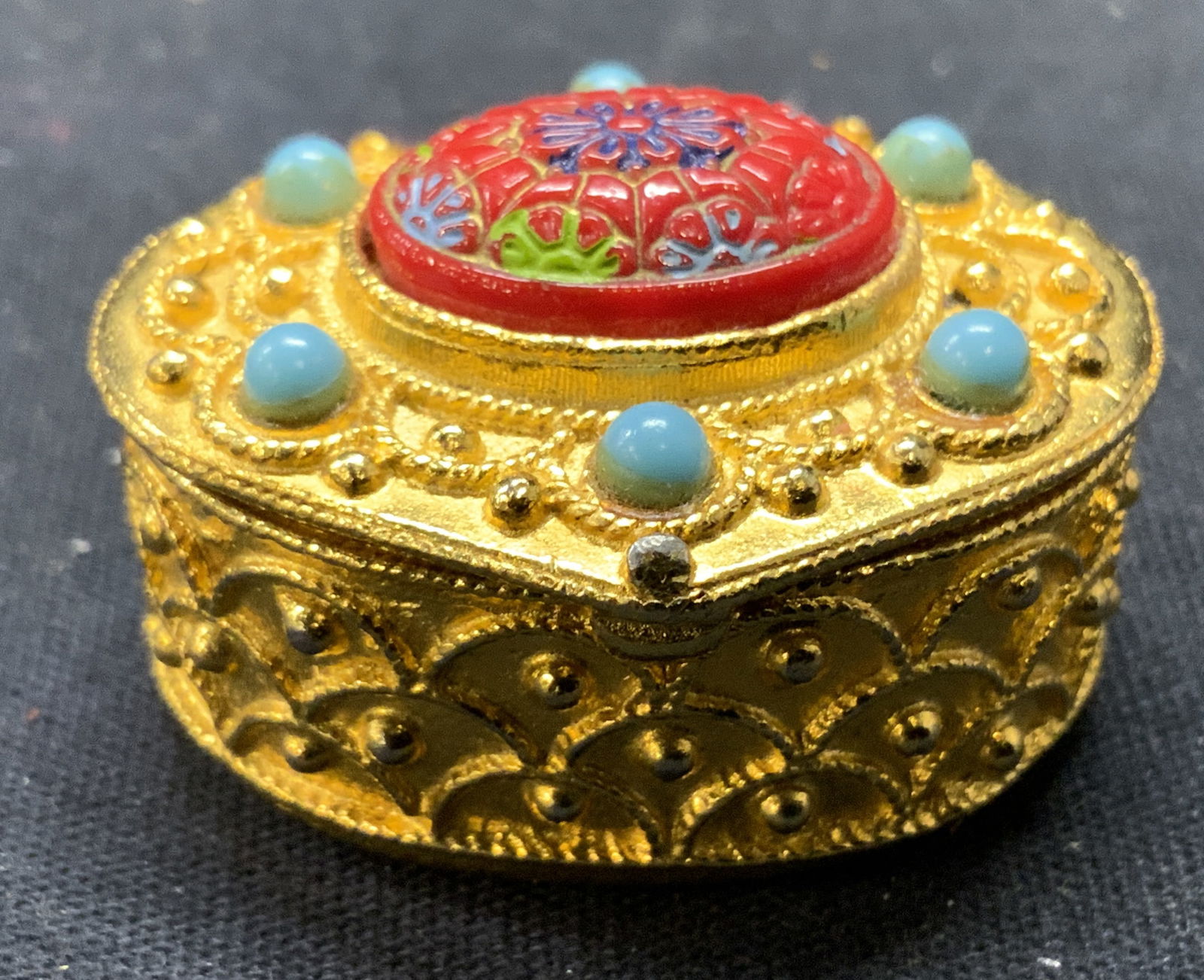 FLORENZA Gilt Metal & Enamel Pill Box (1 of 6)
