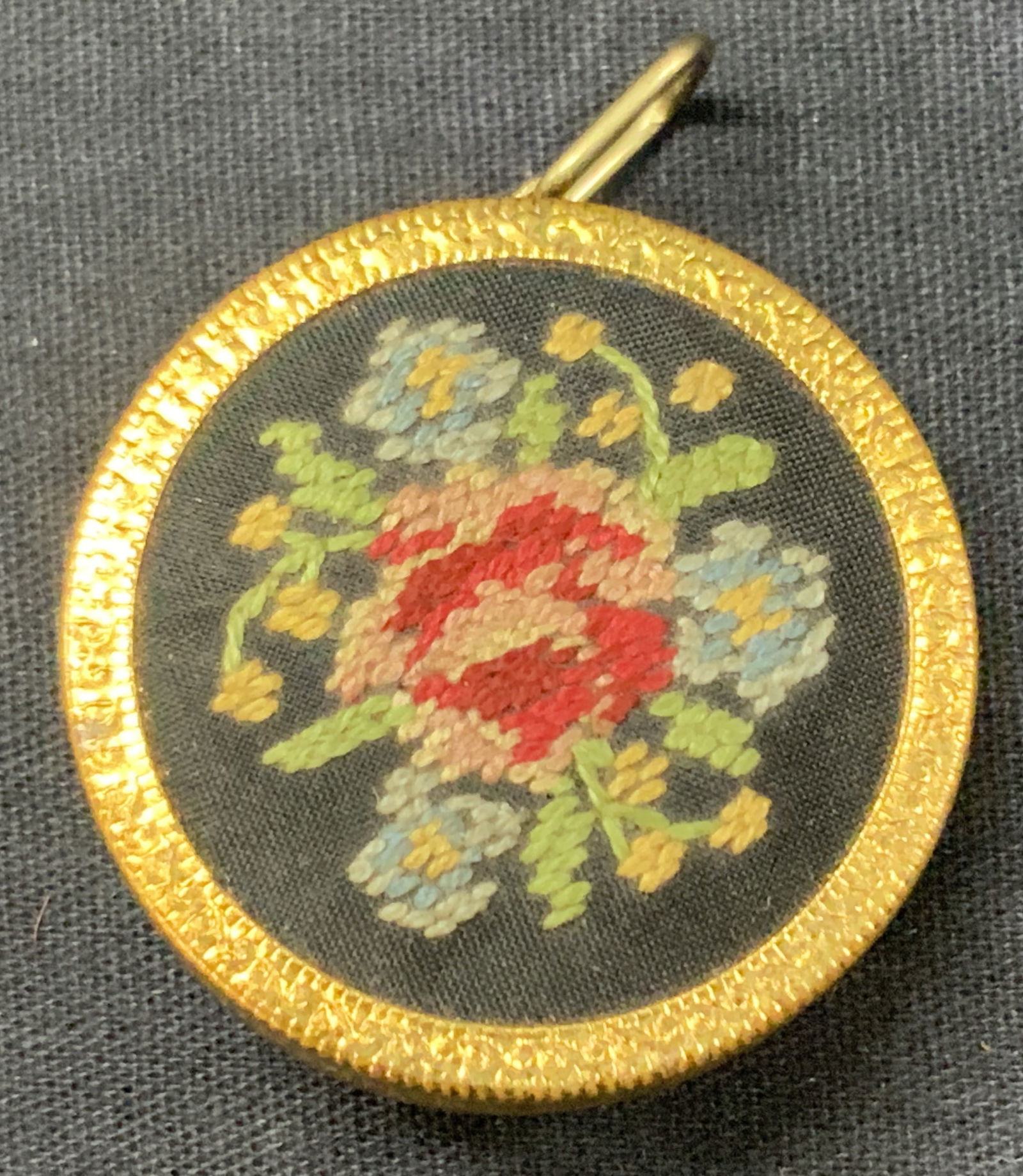 Vntg Gilt Metal & Embroidered Measuring Tape (1 of 6)