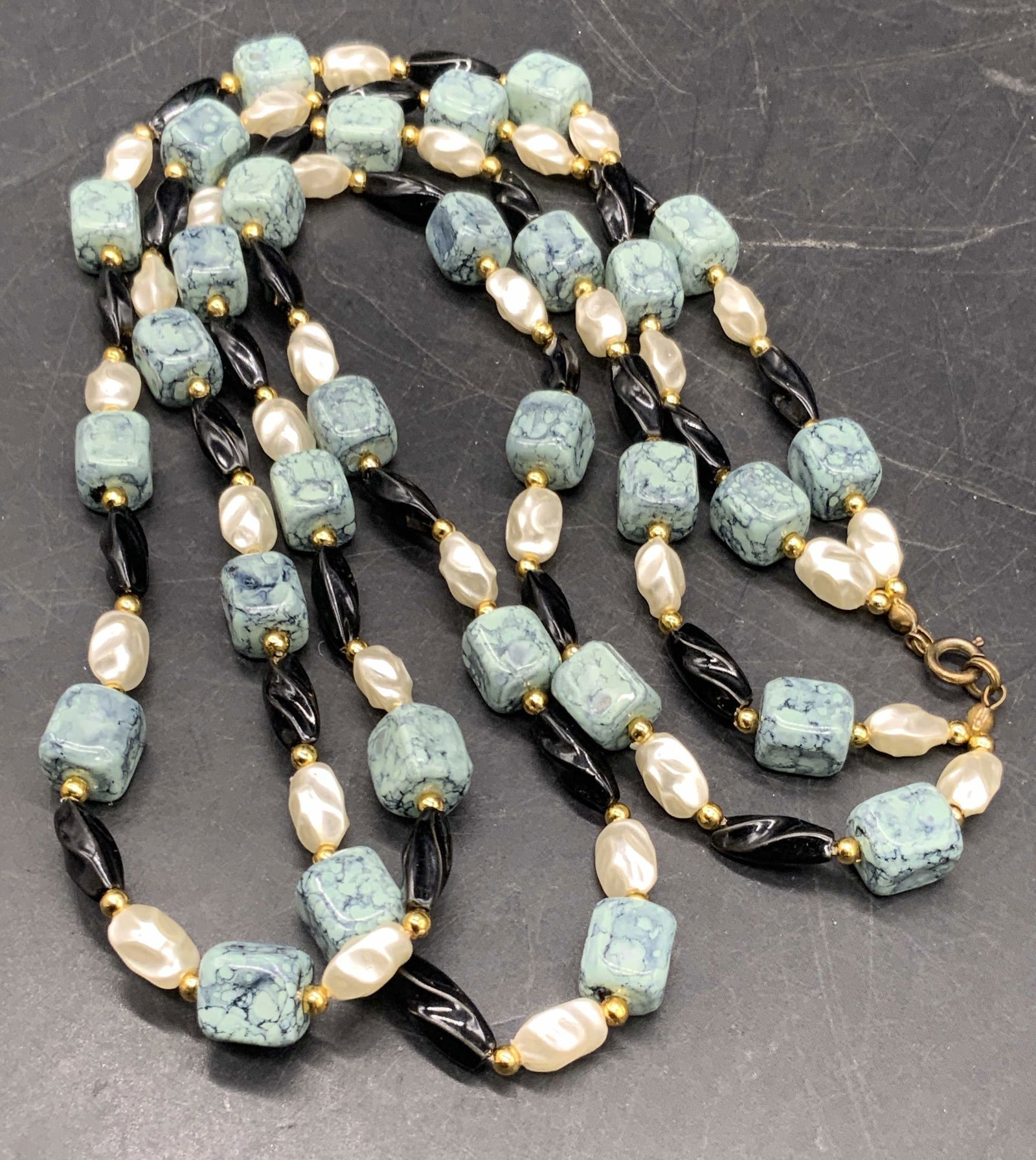 Pearlescent & Costume Blue Stone Beaded Necklace (1 of 7)