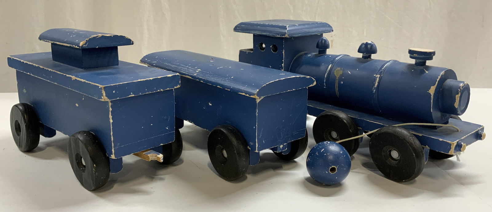 Set 3 Wooden Pull Train Blue (1 of 7)