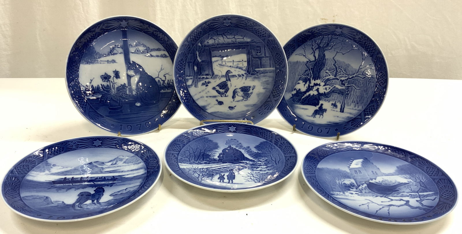 ROYAL COPENHAGEN Set 6 Porc Plates DENMARK (1 of 13)