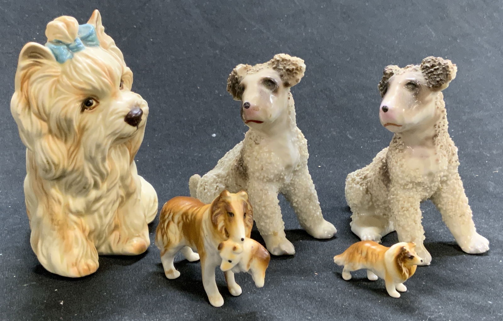 Lot 5 Porcelain Dog Figurals (1 of 6)