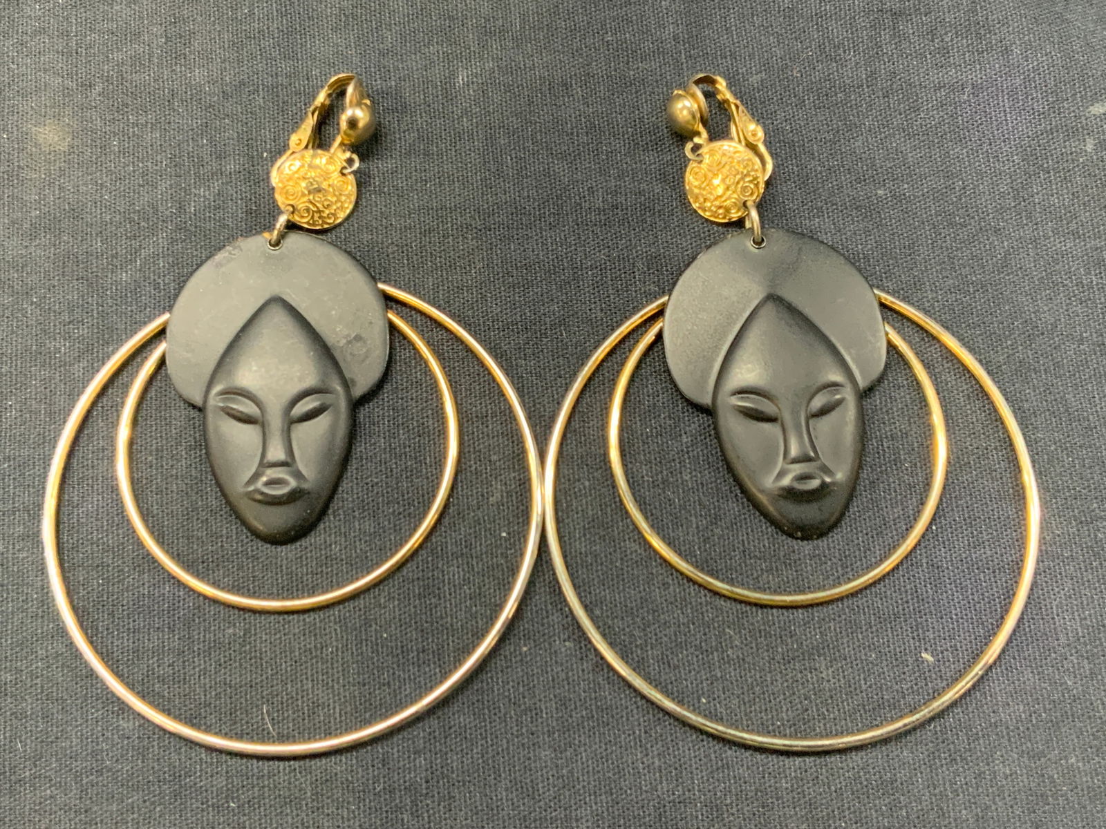 Pr Metal Mask Hoop Earrings (1 of 6)