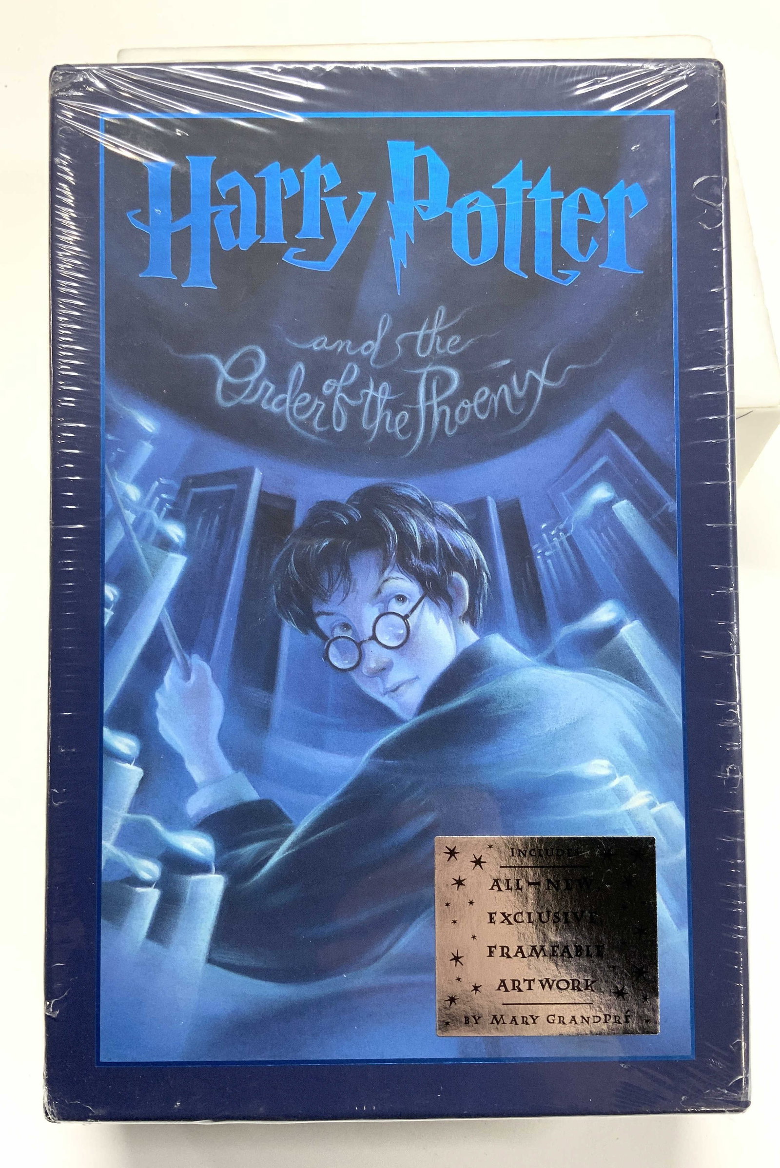 Harry Potter & the Order of The Phoenix, NIP: New In package, JK Rowlings Book #5 in the Harry Potter Series- HARRY POTTER AND THE ORDER OF THE PHOENIX. Arthur A Levin Books/ Scholastic Books, NY. Book is in sealed plastic and comes with a protec