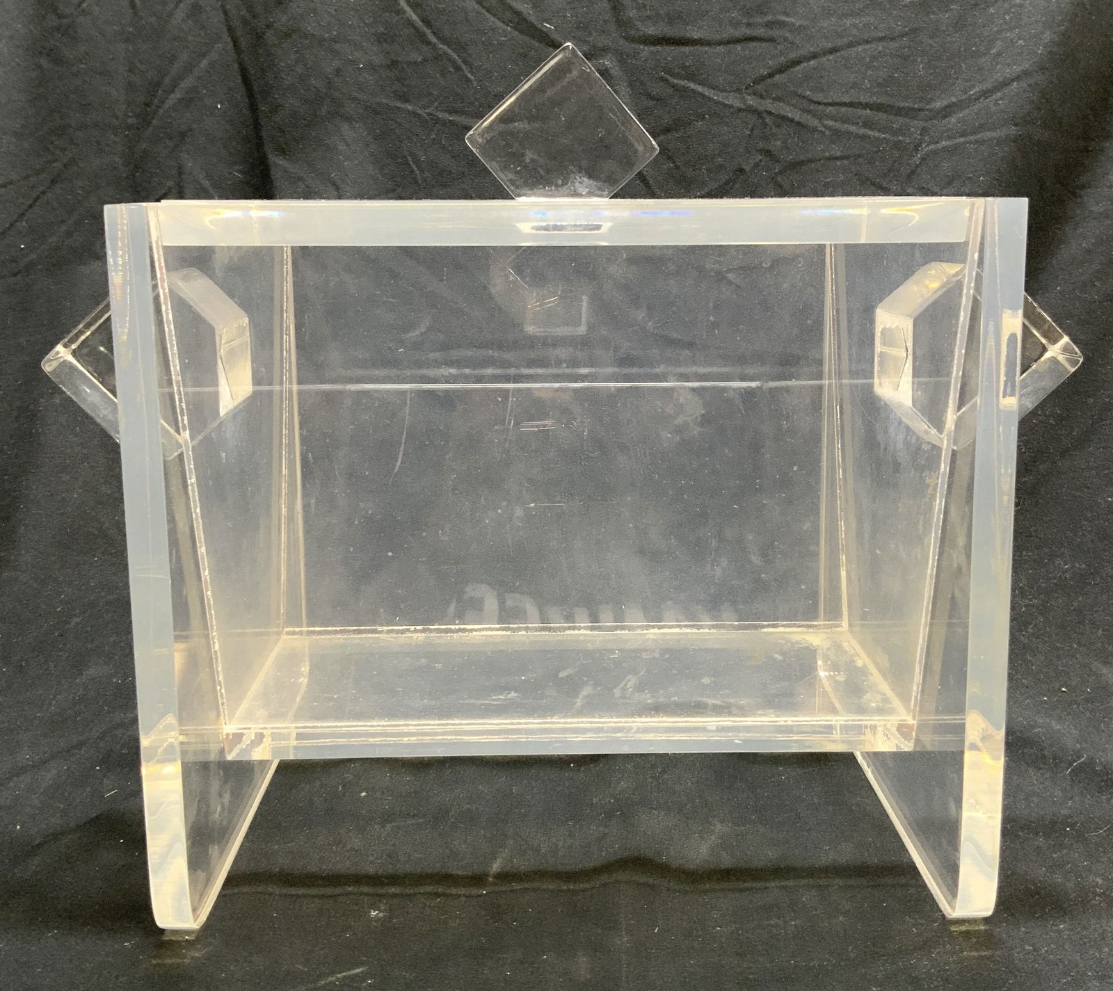 MCM Acrylic Box With Lid & Handles (1 of 7)